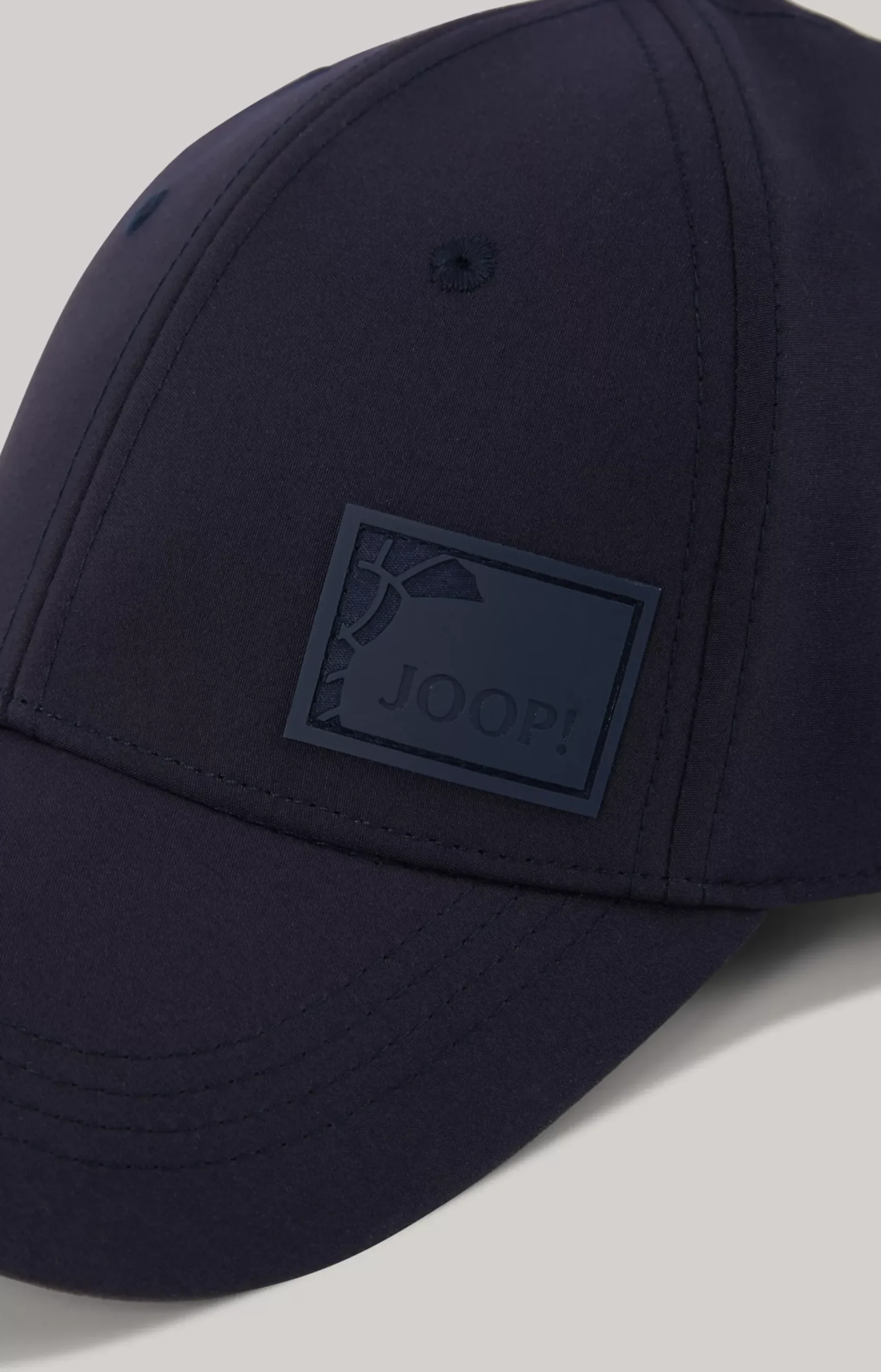 Alisa Cap in Dark Blue