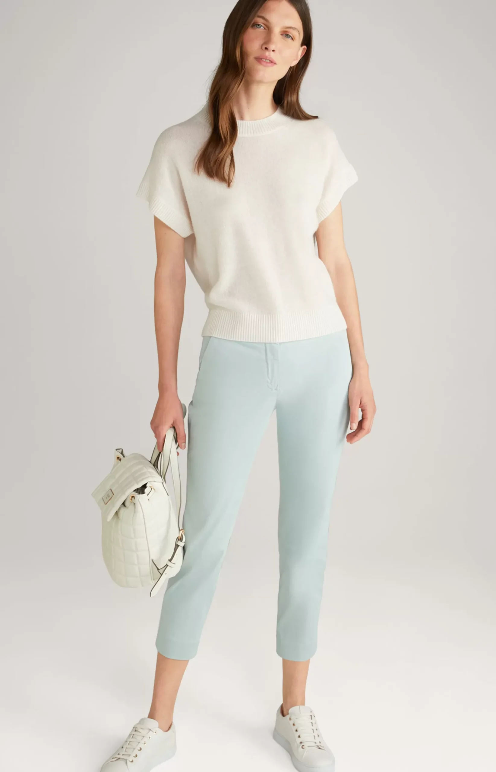 Cashmere Knitted Pullover in Cream