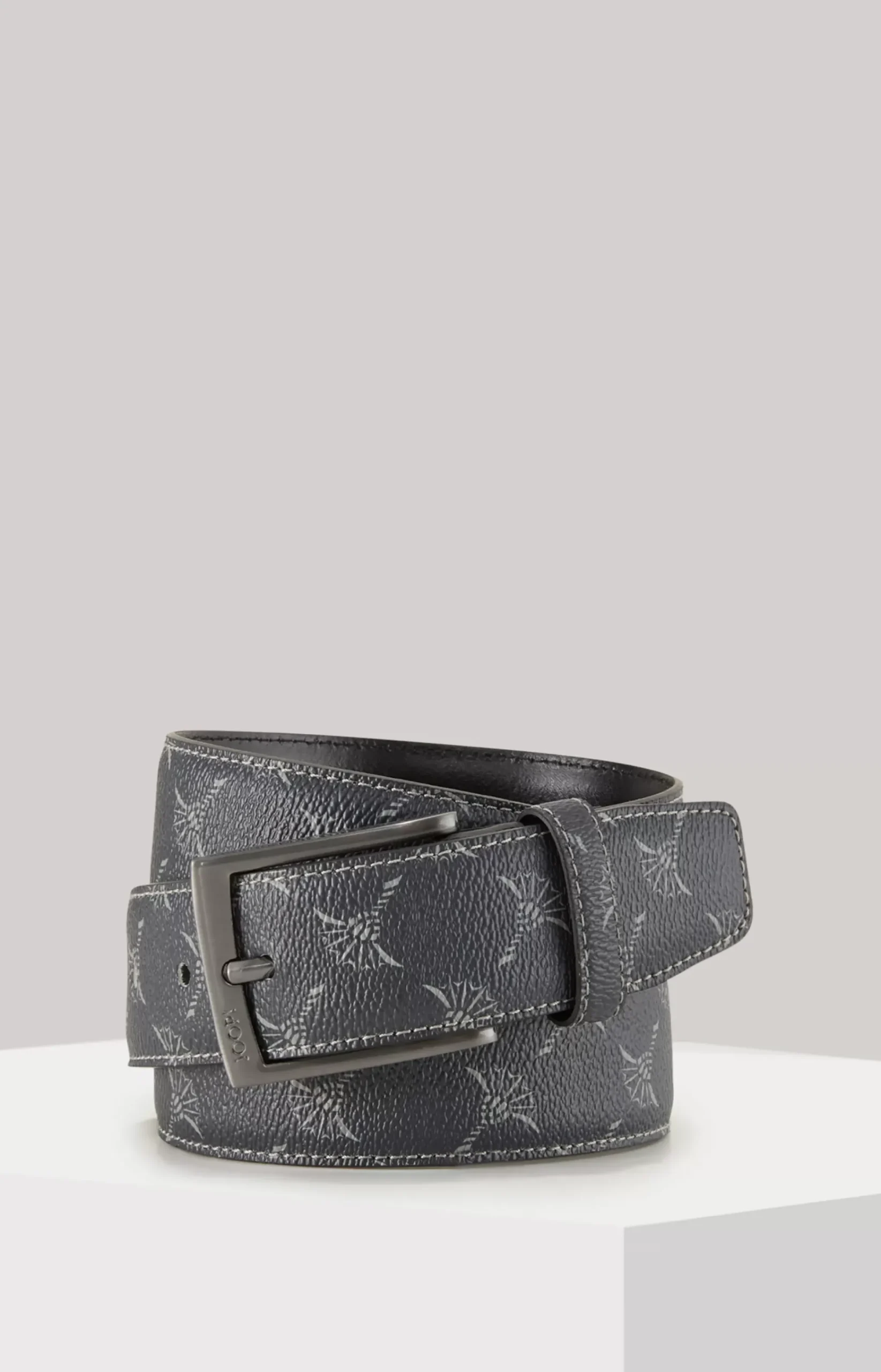 Cornflower Belt in an Anthracite Pattern
