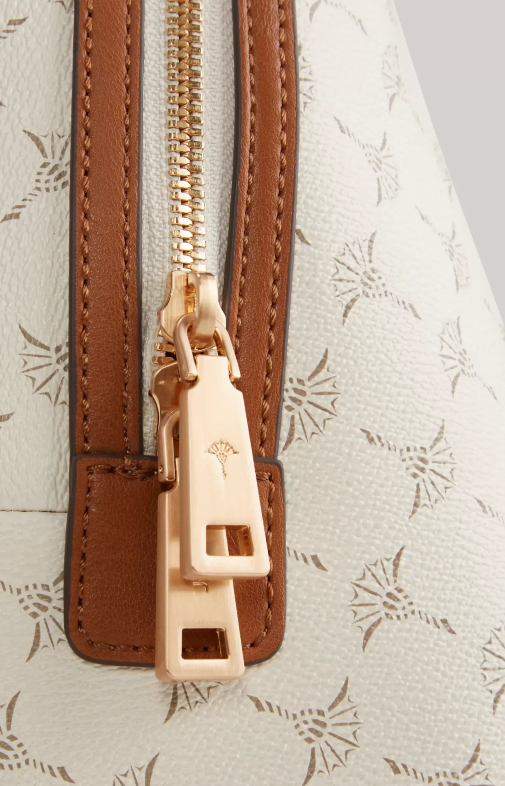 Cortina Enrica Backpack in Off-white