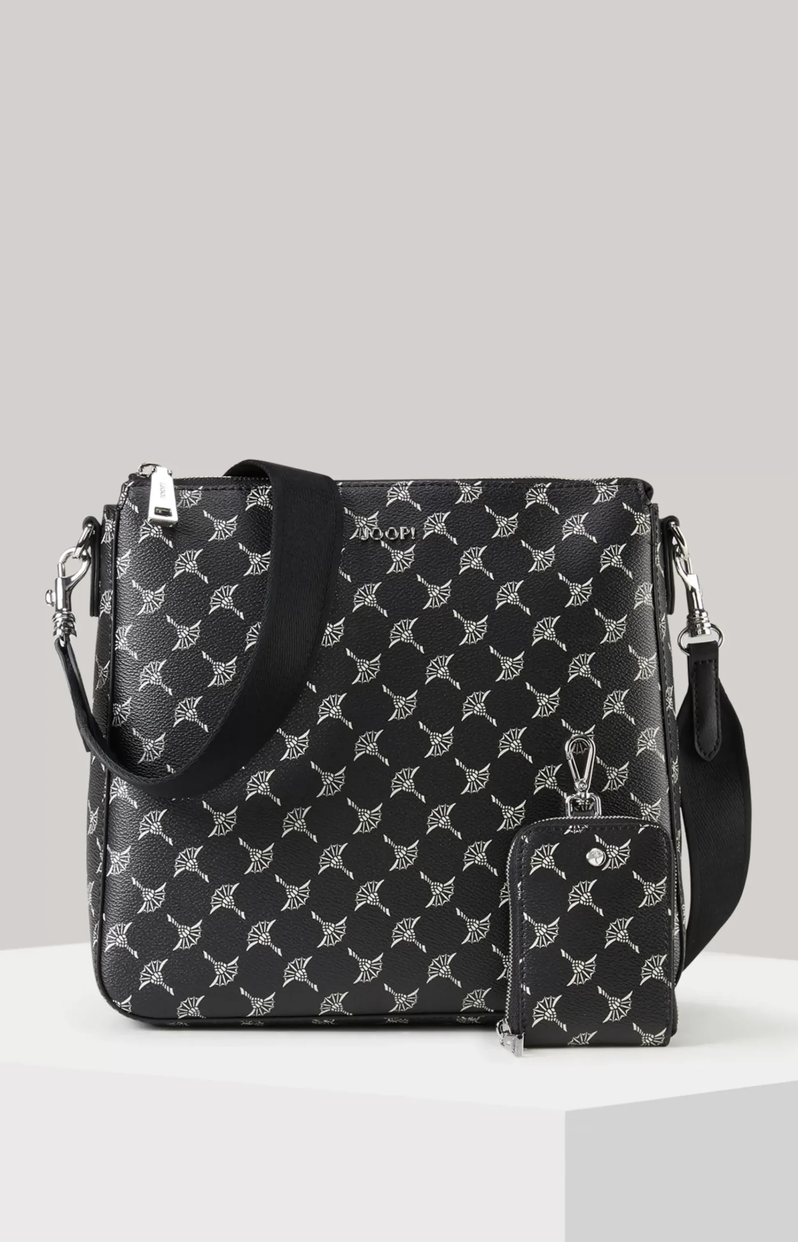 Cortina Jasmina Shoulder Bag in Black