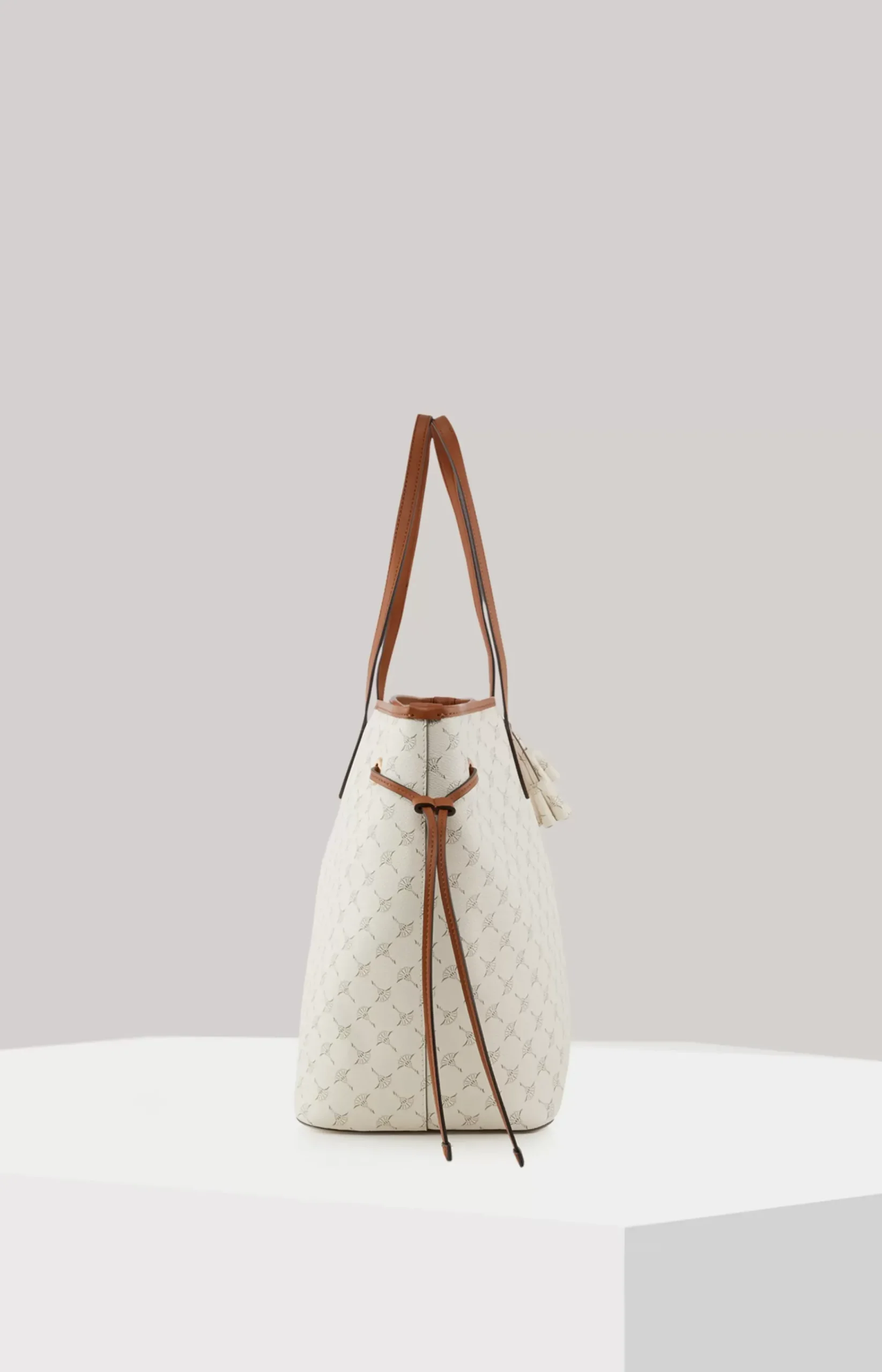 Cortina Lara Maxi Shopper in Off-white