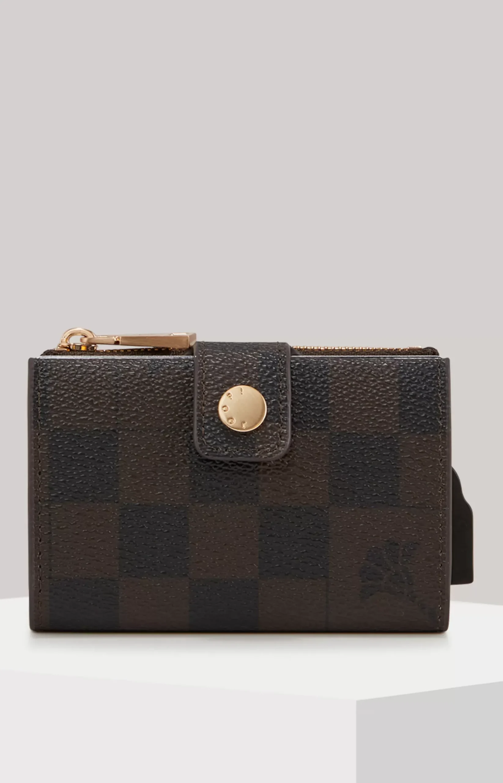 Cortina Piazza C-Four Card Case in Dark Brown