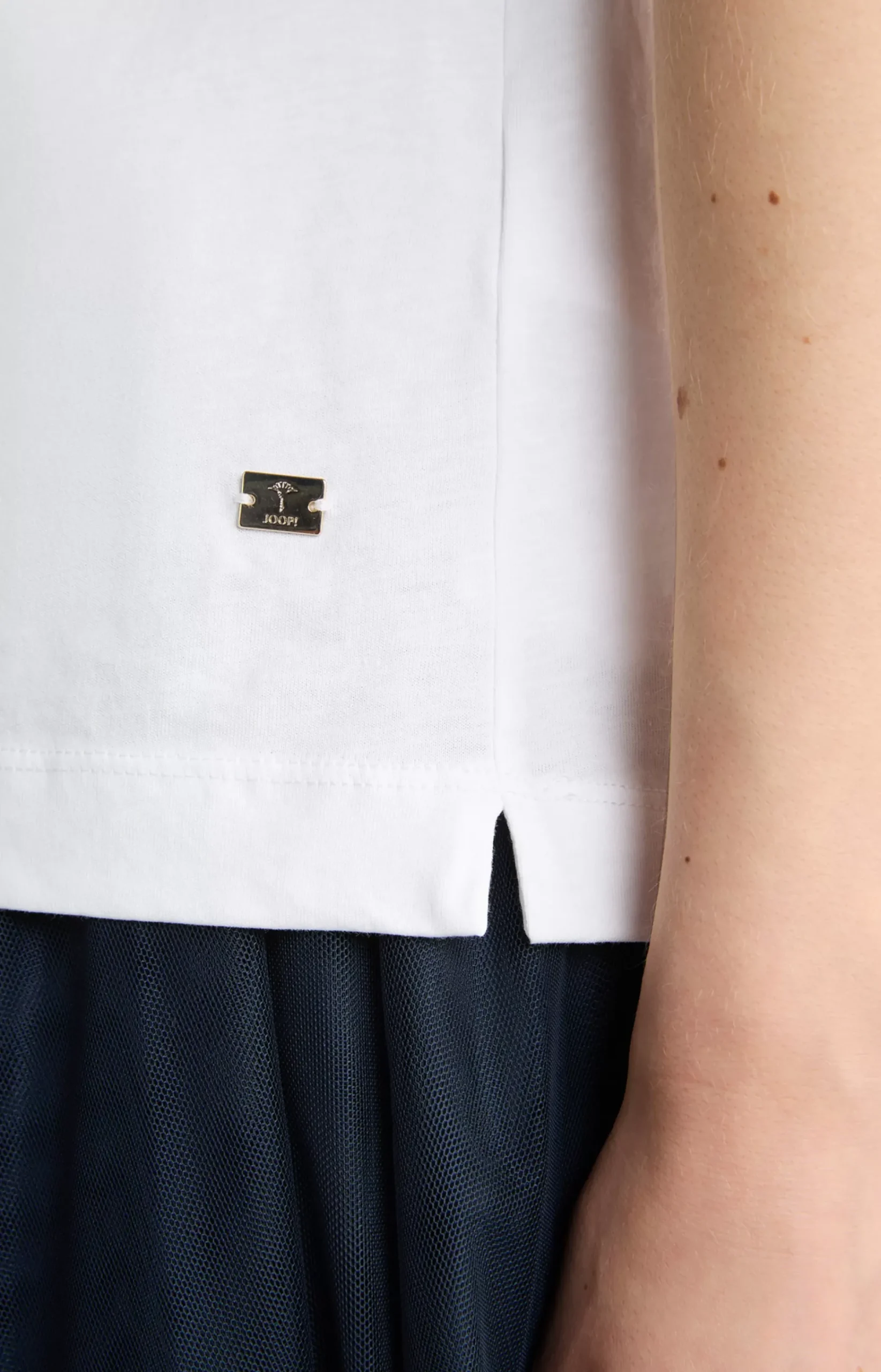 Cotton T-Shirt in White/Blue