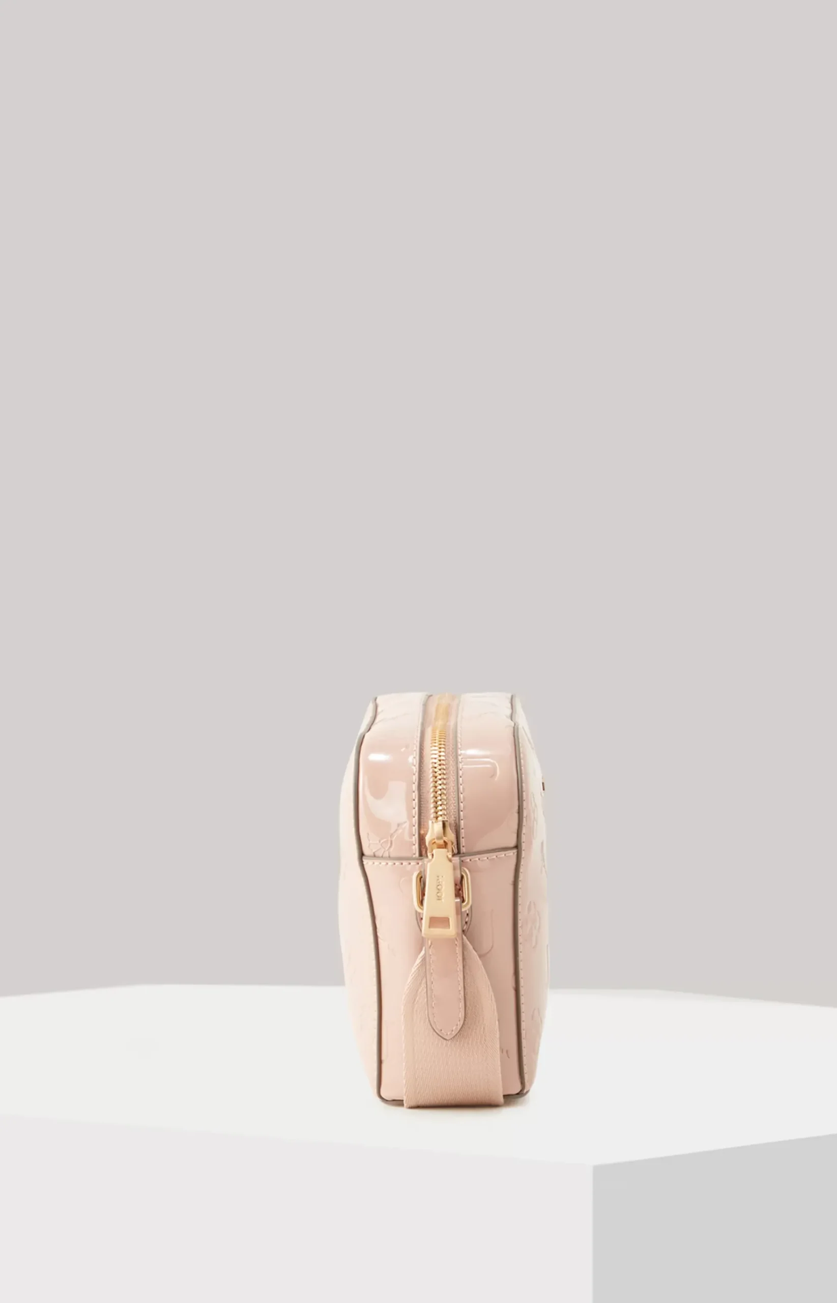 Decoro Lucente Cloe Shoulder Bag in Nude