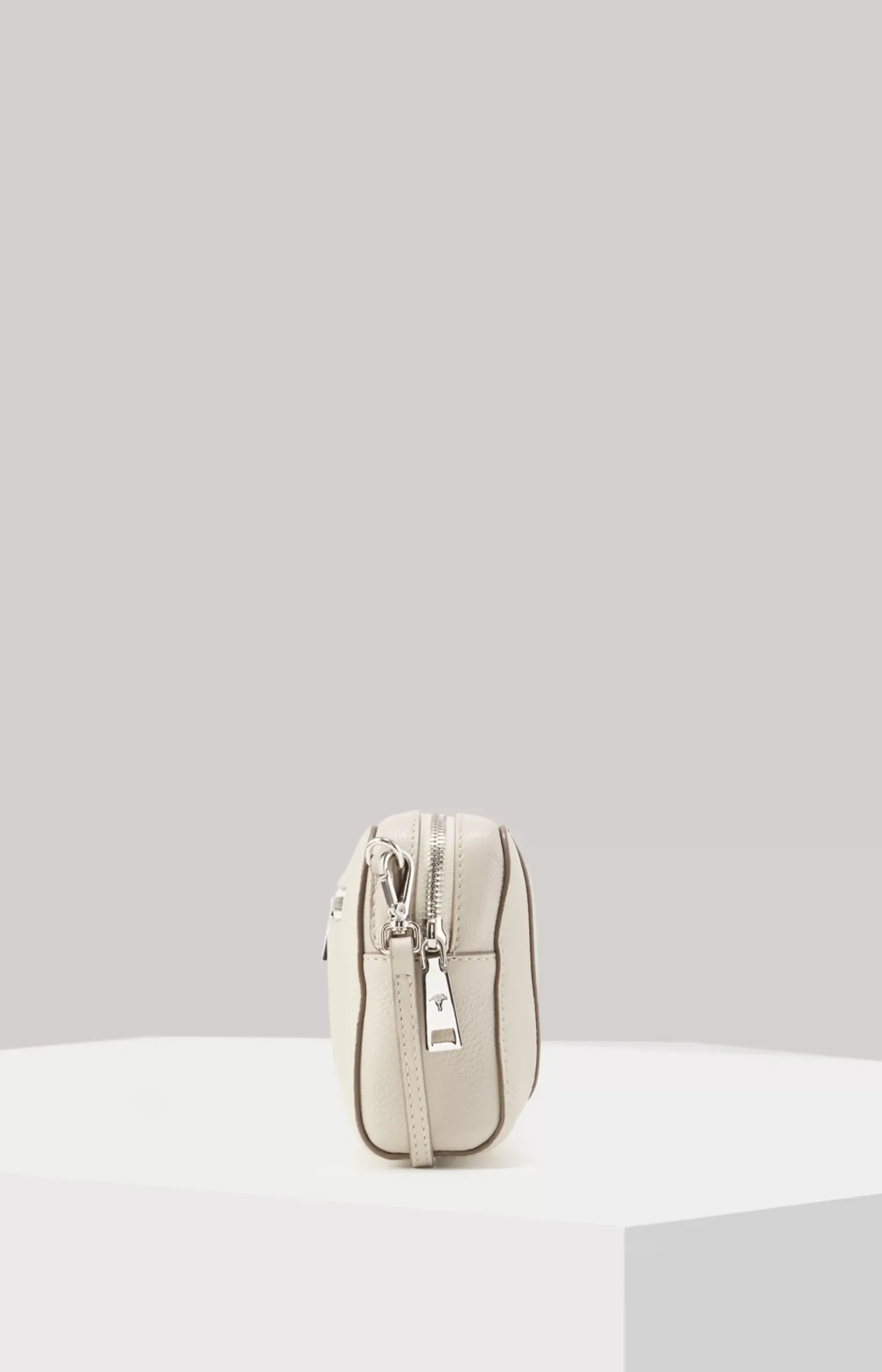 Estate Casta Leather Shoulder Bag in Light Grey