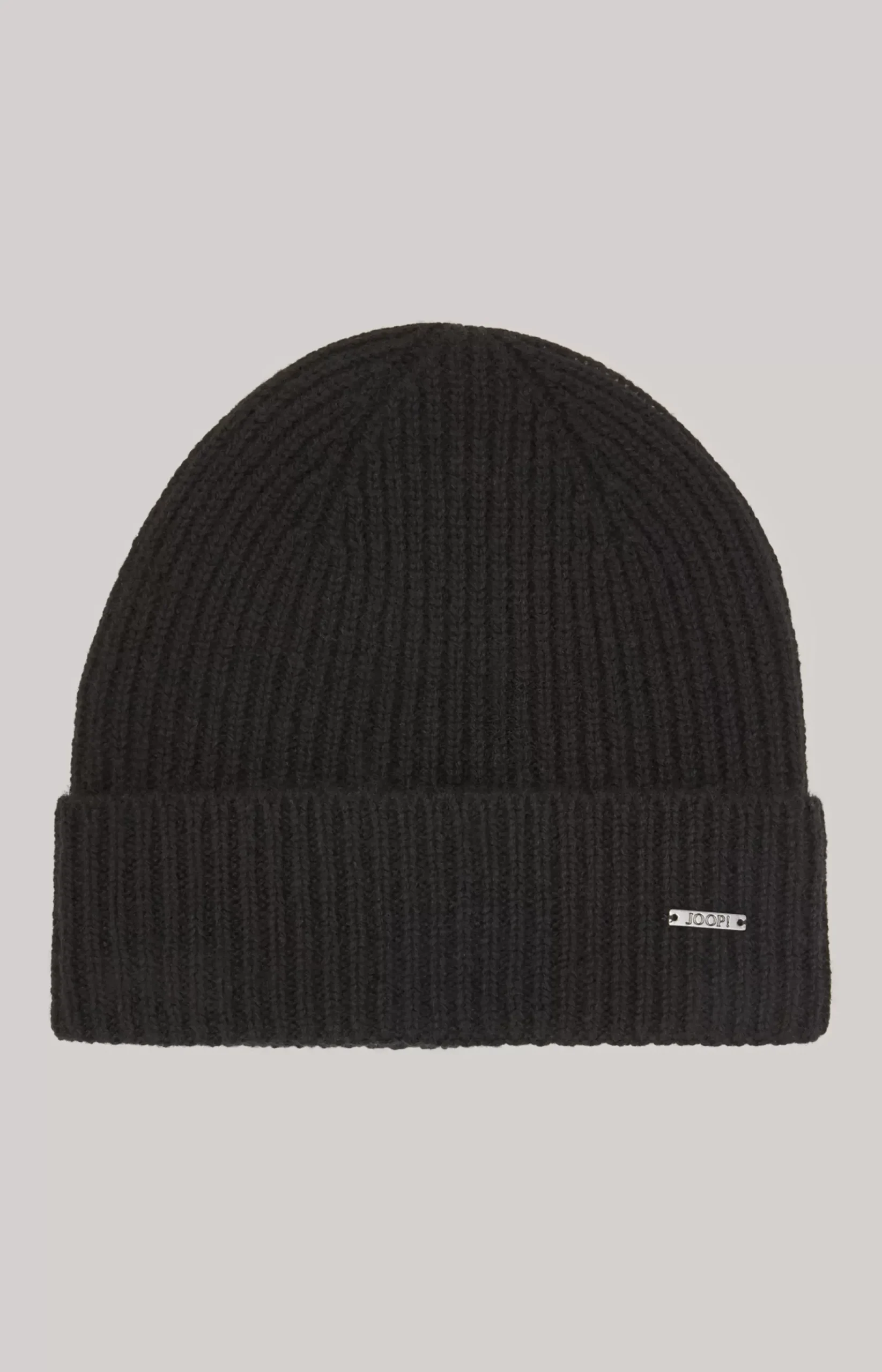 Fenol Knitted Hat in Black