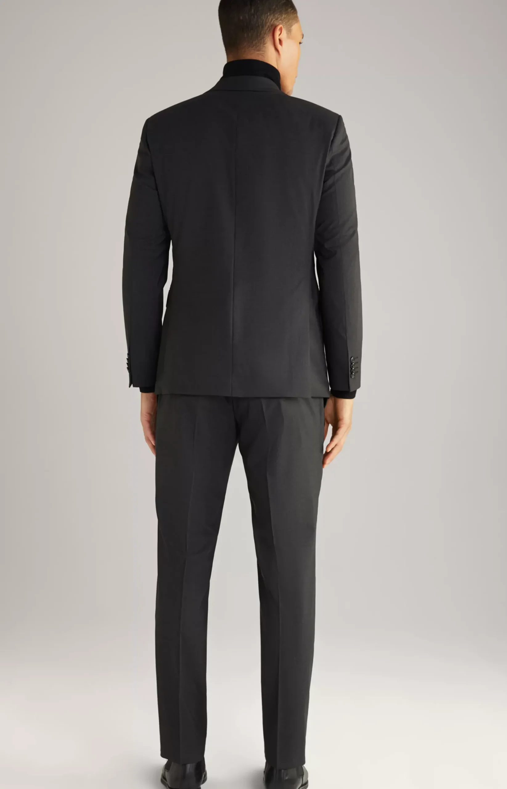 Finch-Brad Suit in Mottled Grey