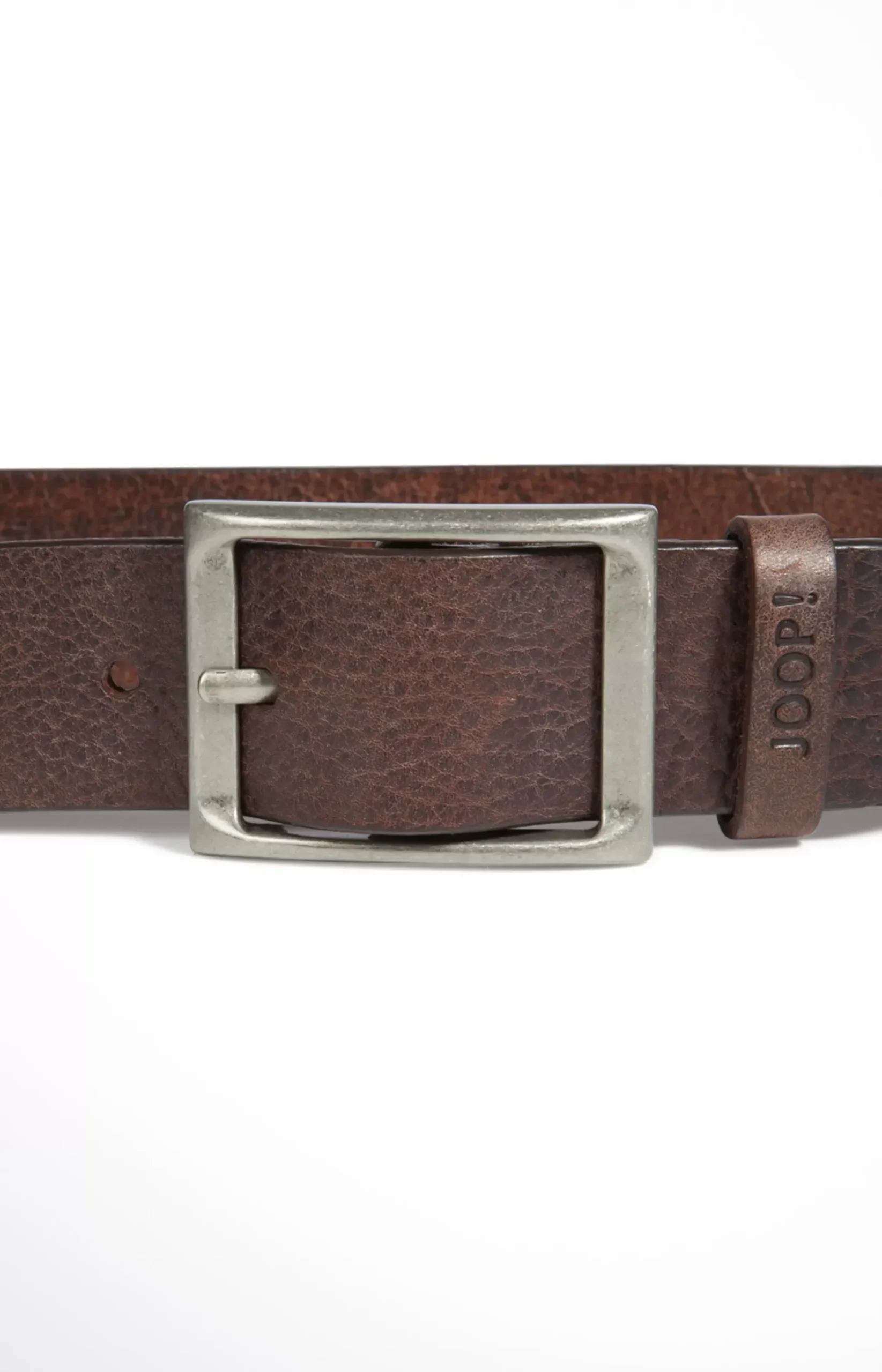 Finely Textured Cowhide Belt in Dark Brown