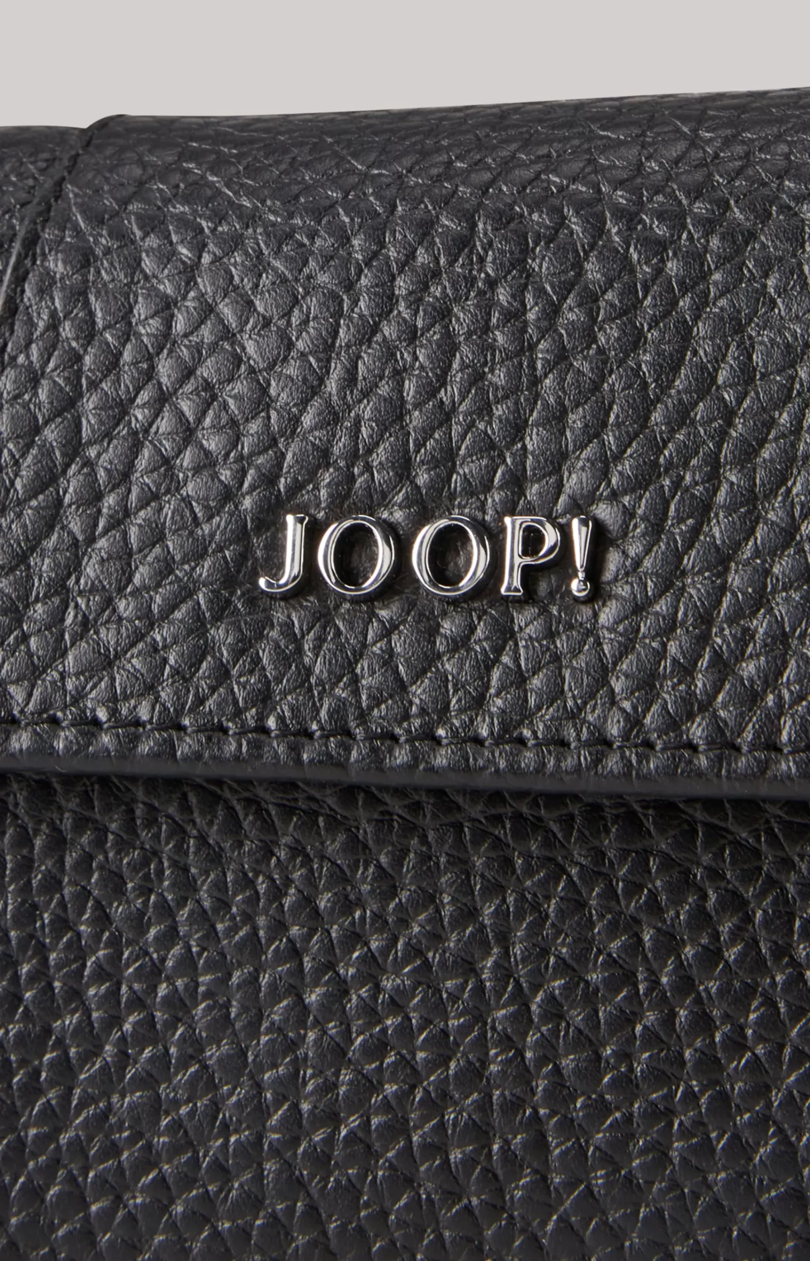 Giada Cosma Wallet in Black
