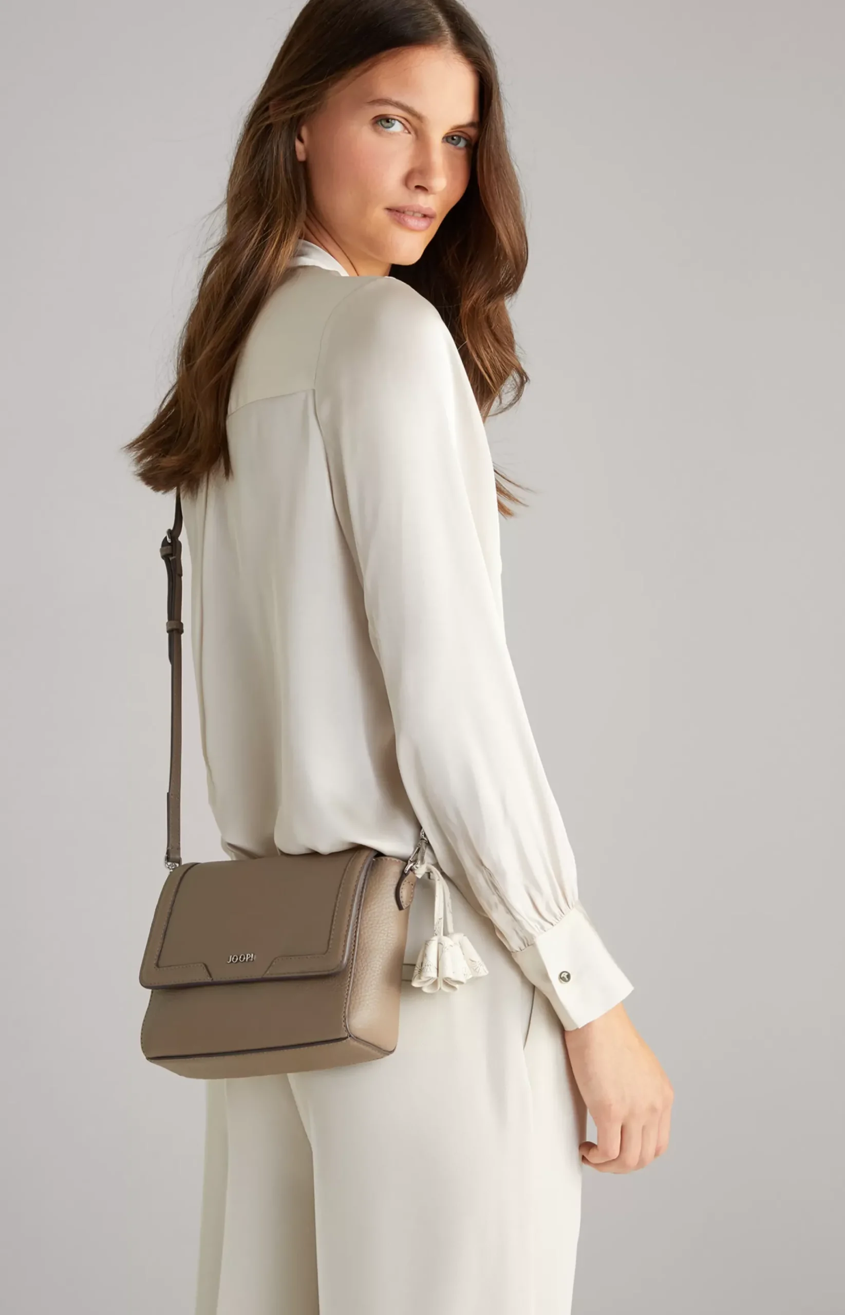 Giada Lorena Shoulder Bag in Light Brown