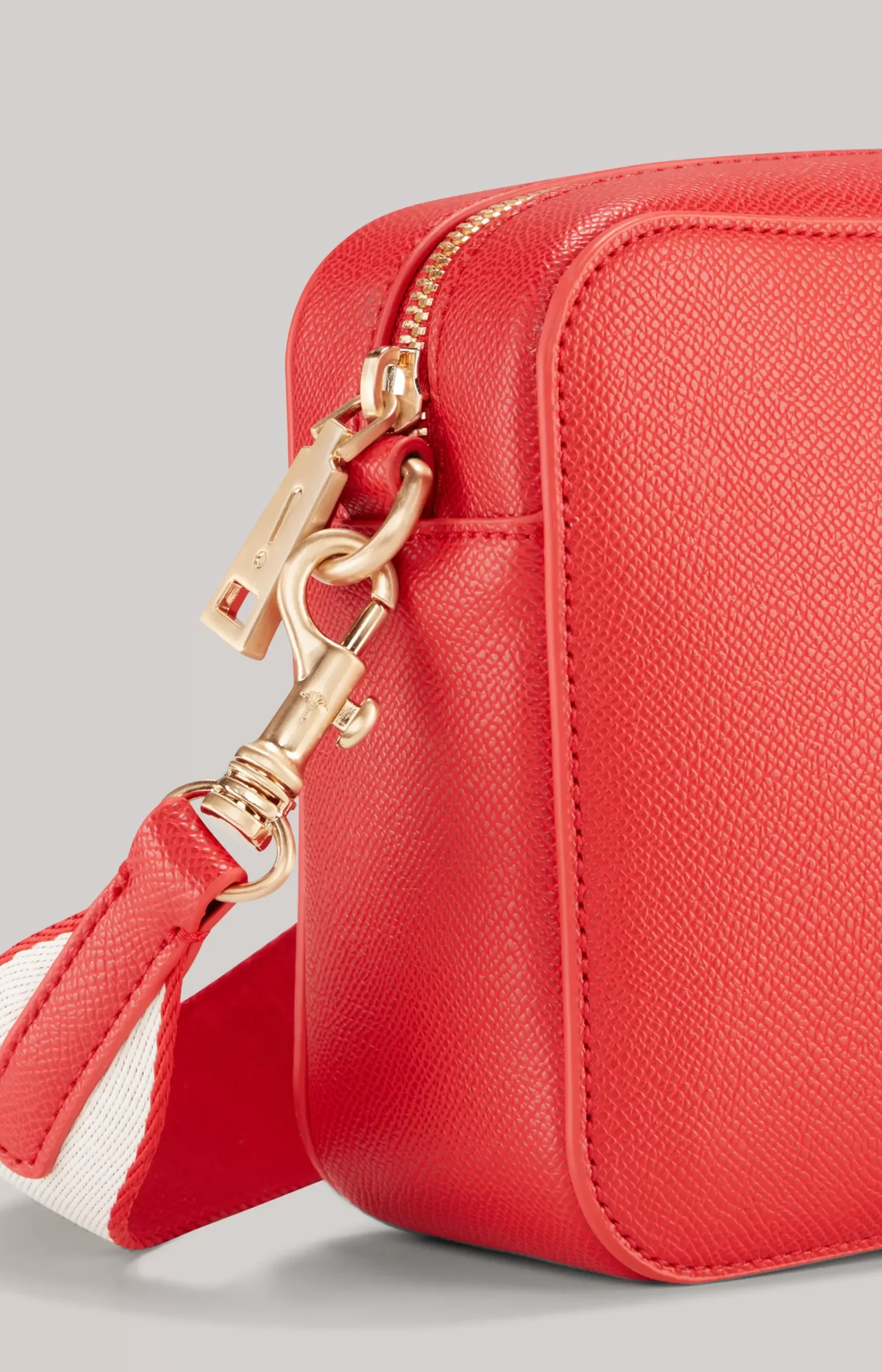 Giro Cloe Shoulder Bag in Red