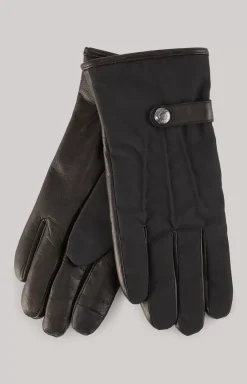 Gloves in Black
