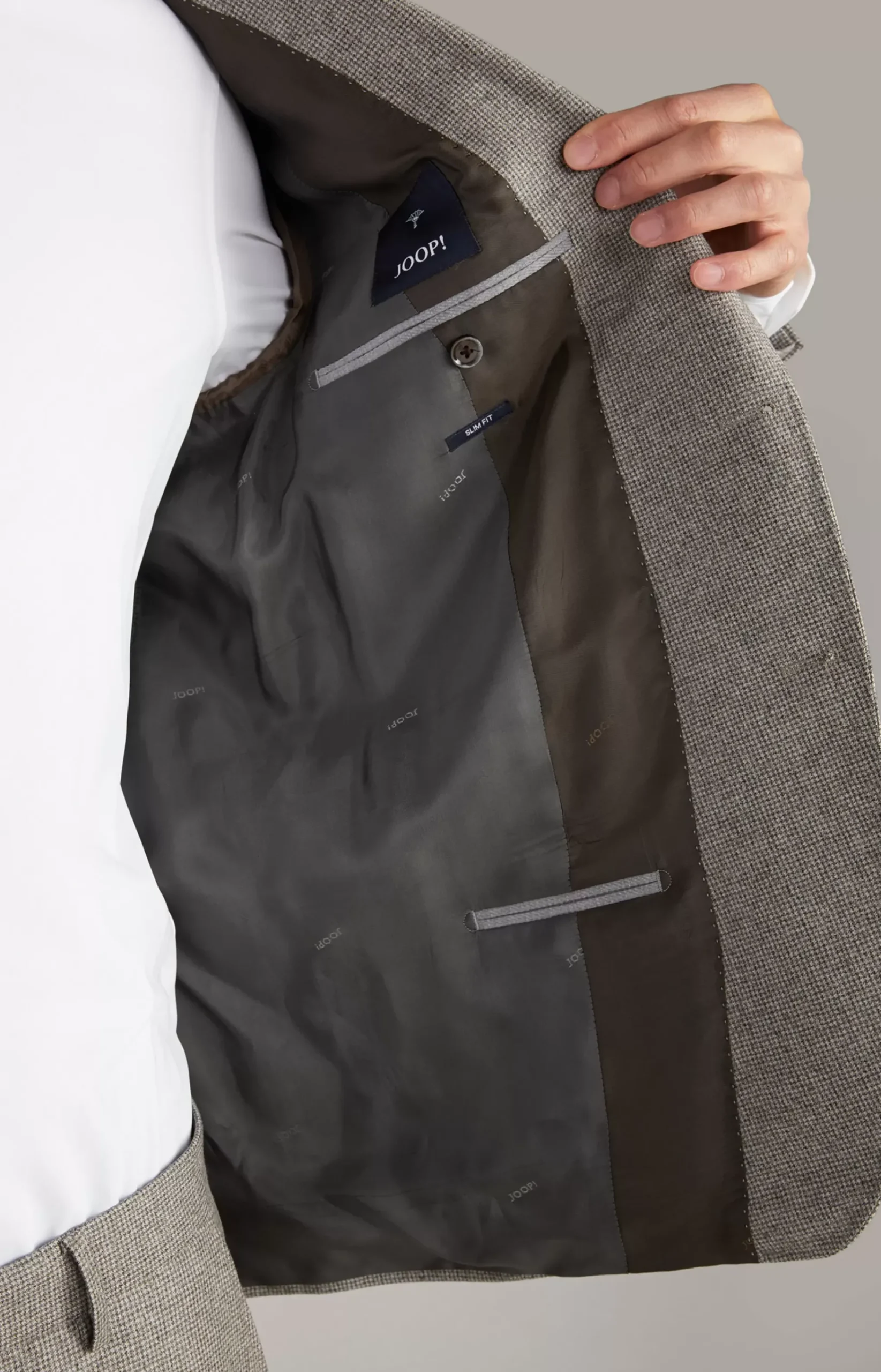Haspar-Bloom Virgin Wool Suit in Light Beige/Light Grey