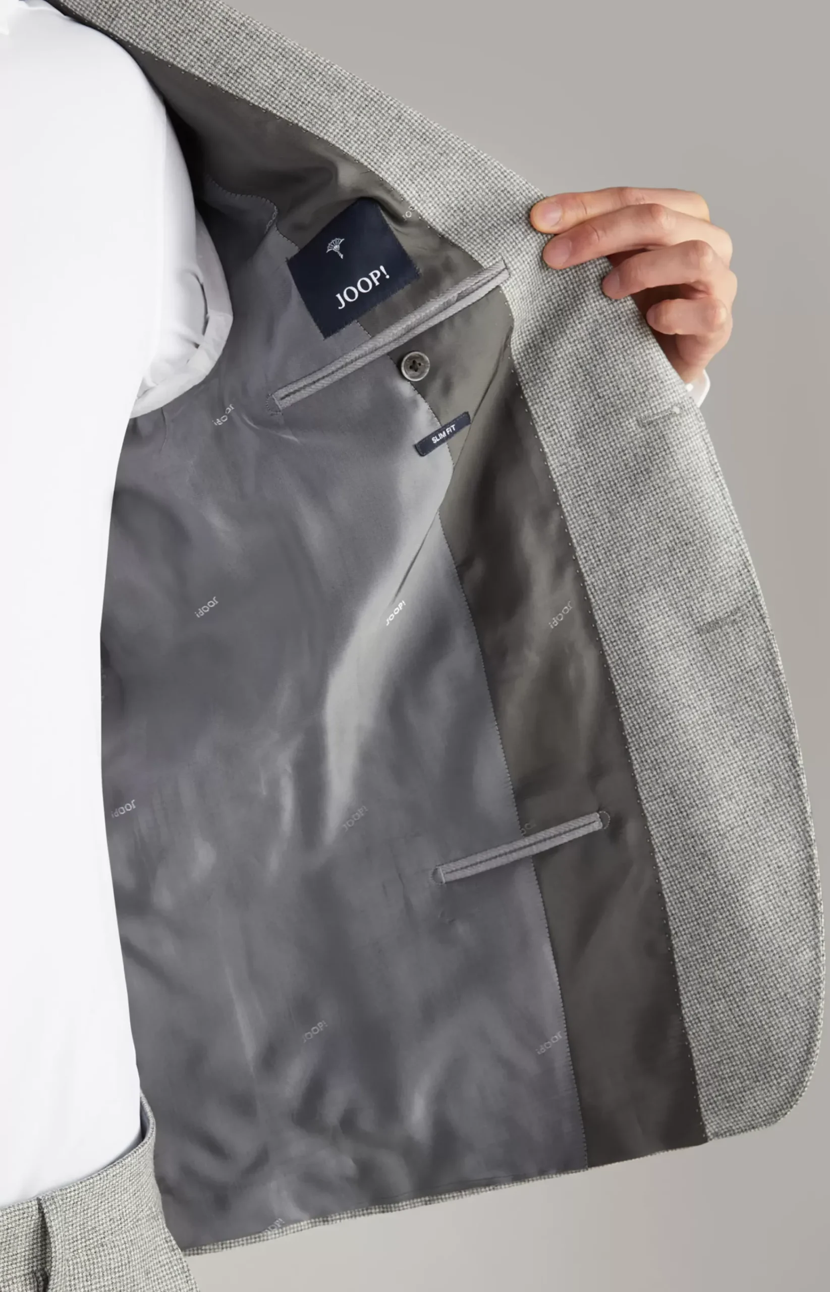 Haspar-Bloom Virgin Wool Suit in Light Grey