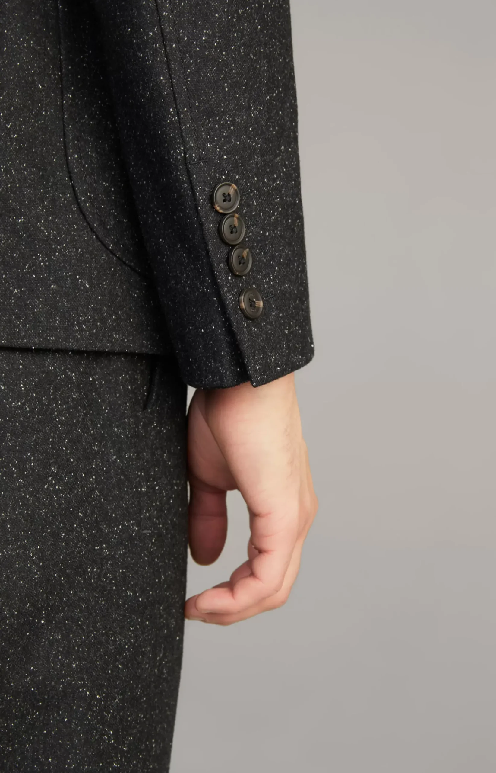 Hectar Jacket in Mottled Black