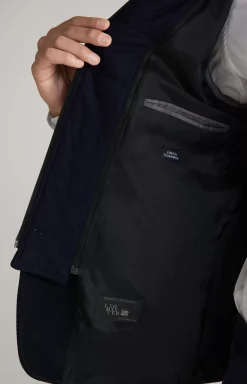 Hectar Jacket in Navy