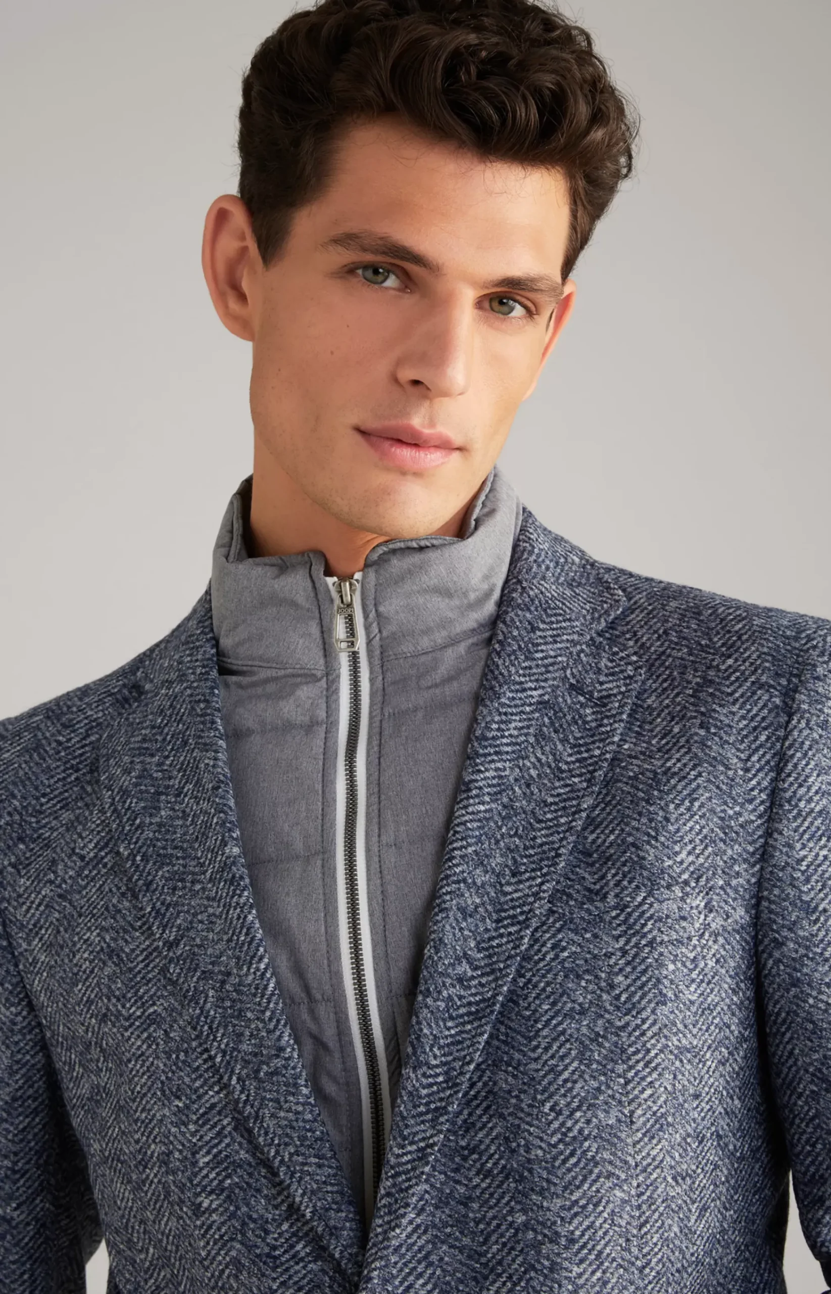 Hecton Jacket in a Blue and White Pattern
