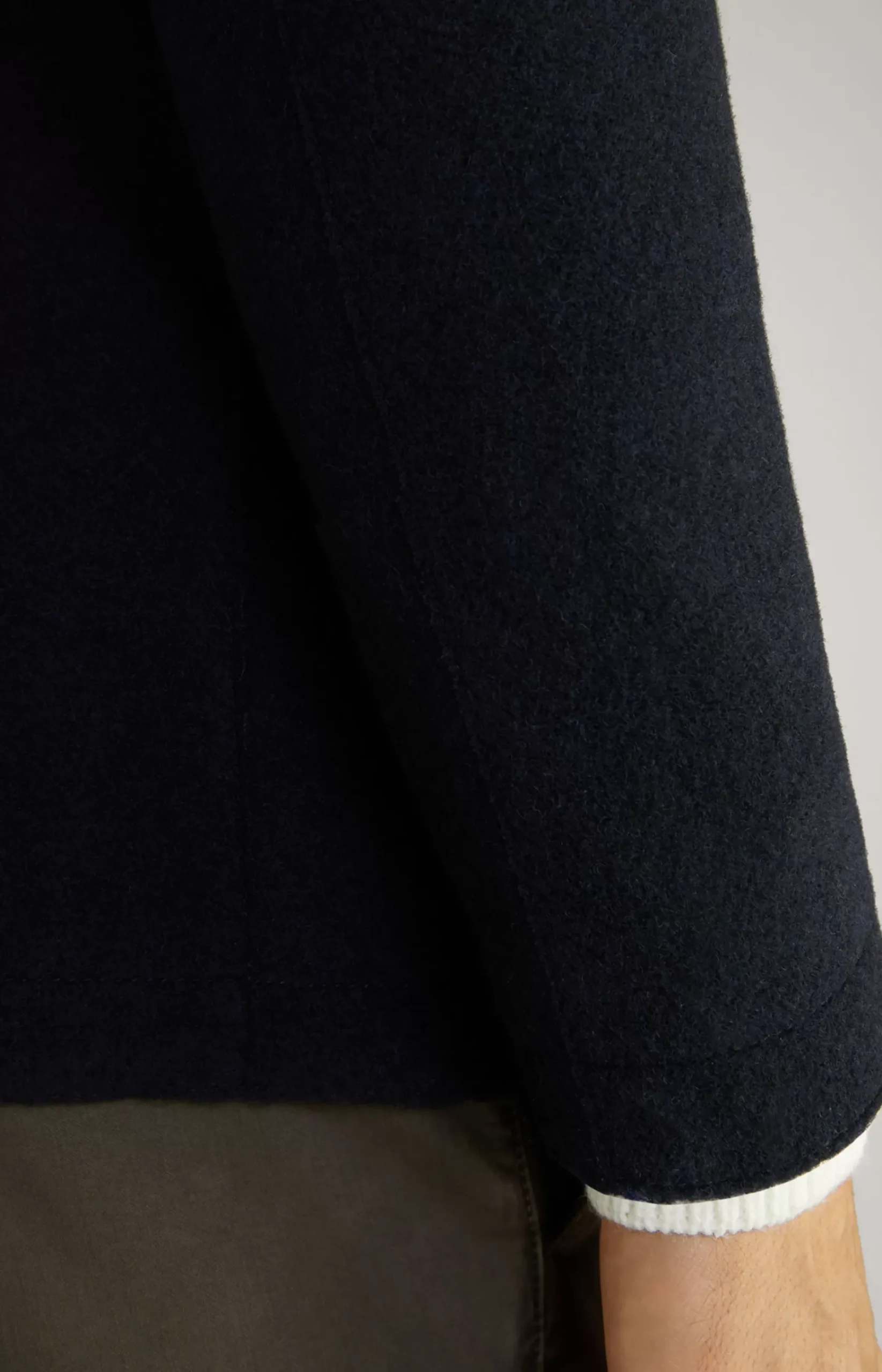 Helican Jacket in Navy