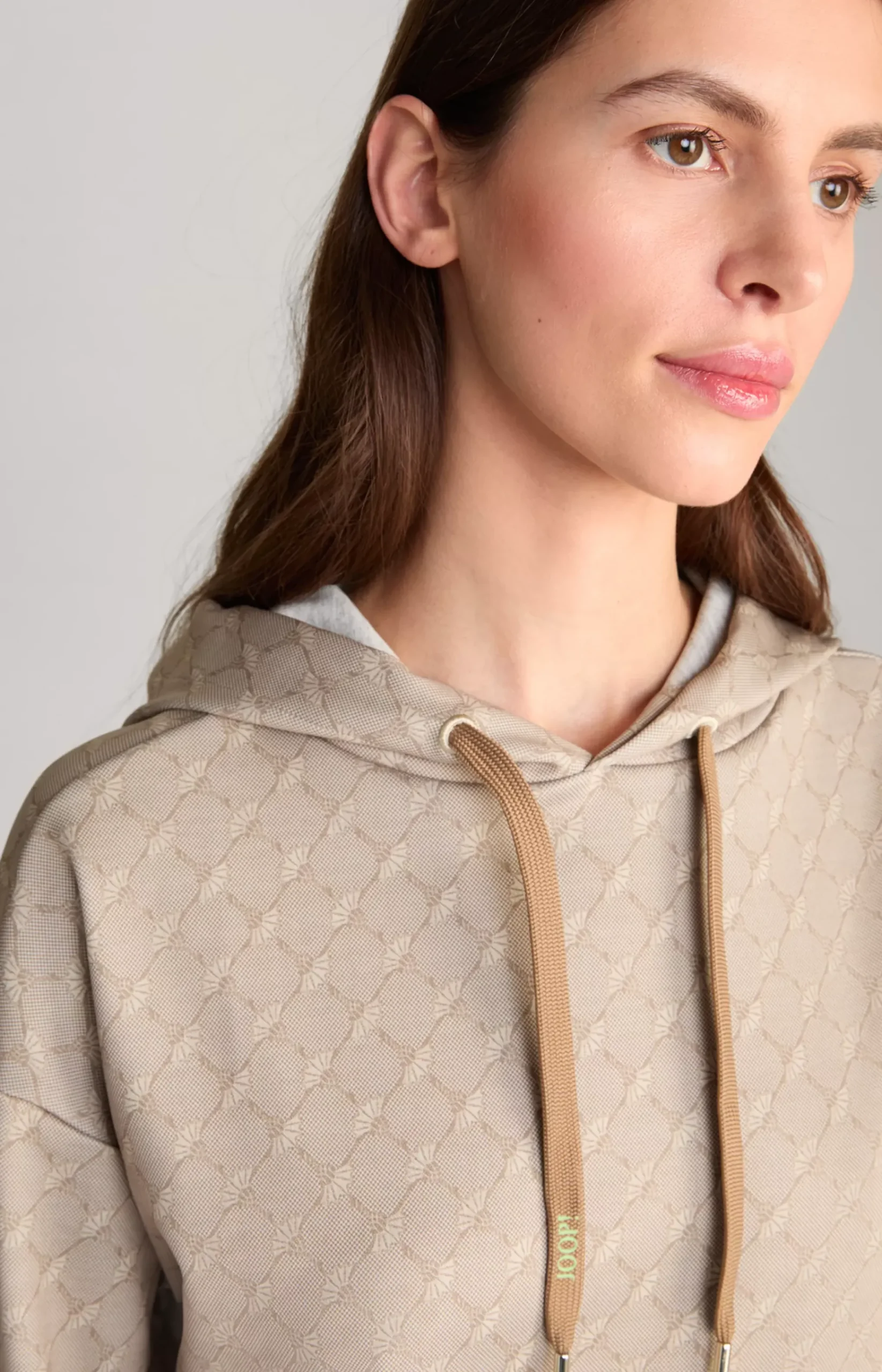 Hoodie in a Beige Pattern