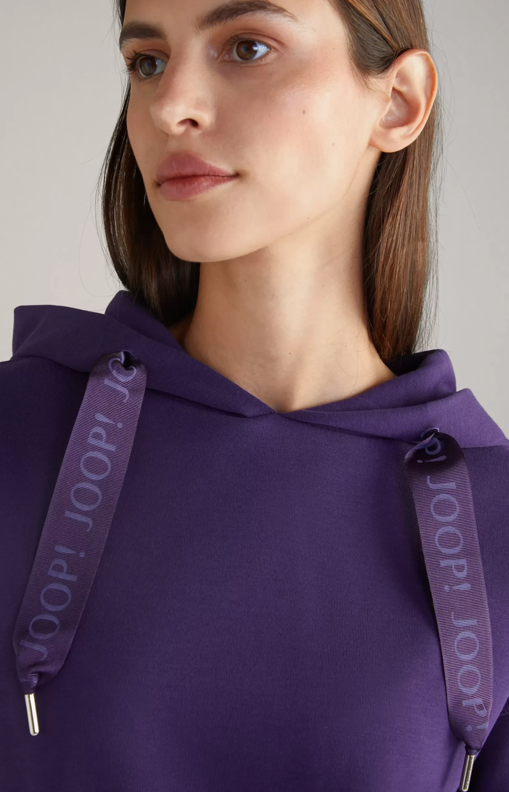 Hoodie in Purple