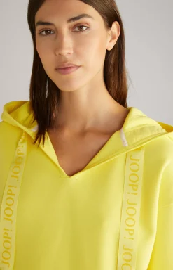 Hoodie in Yellow