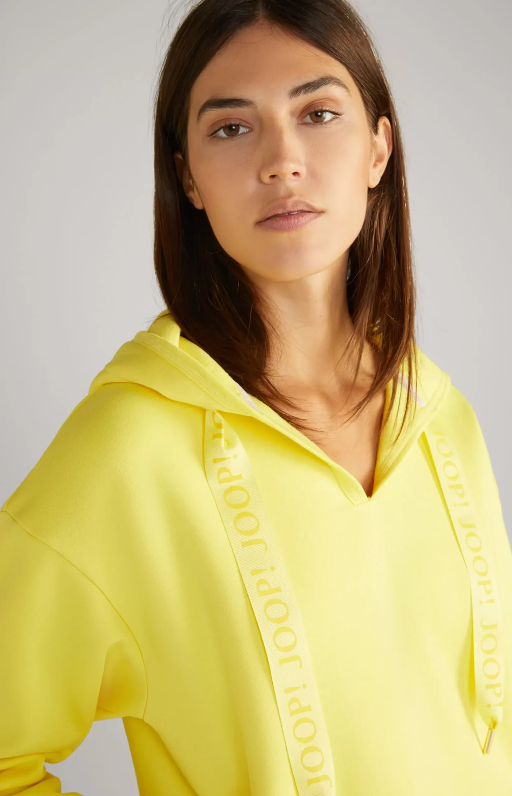Hoodie in Yellow
