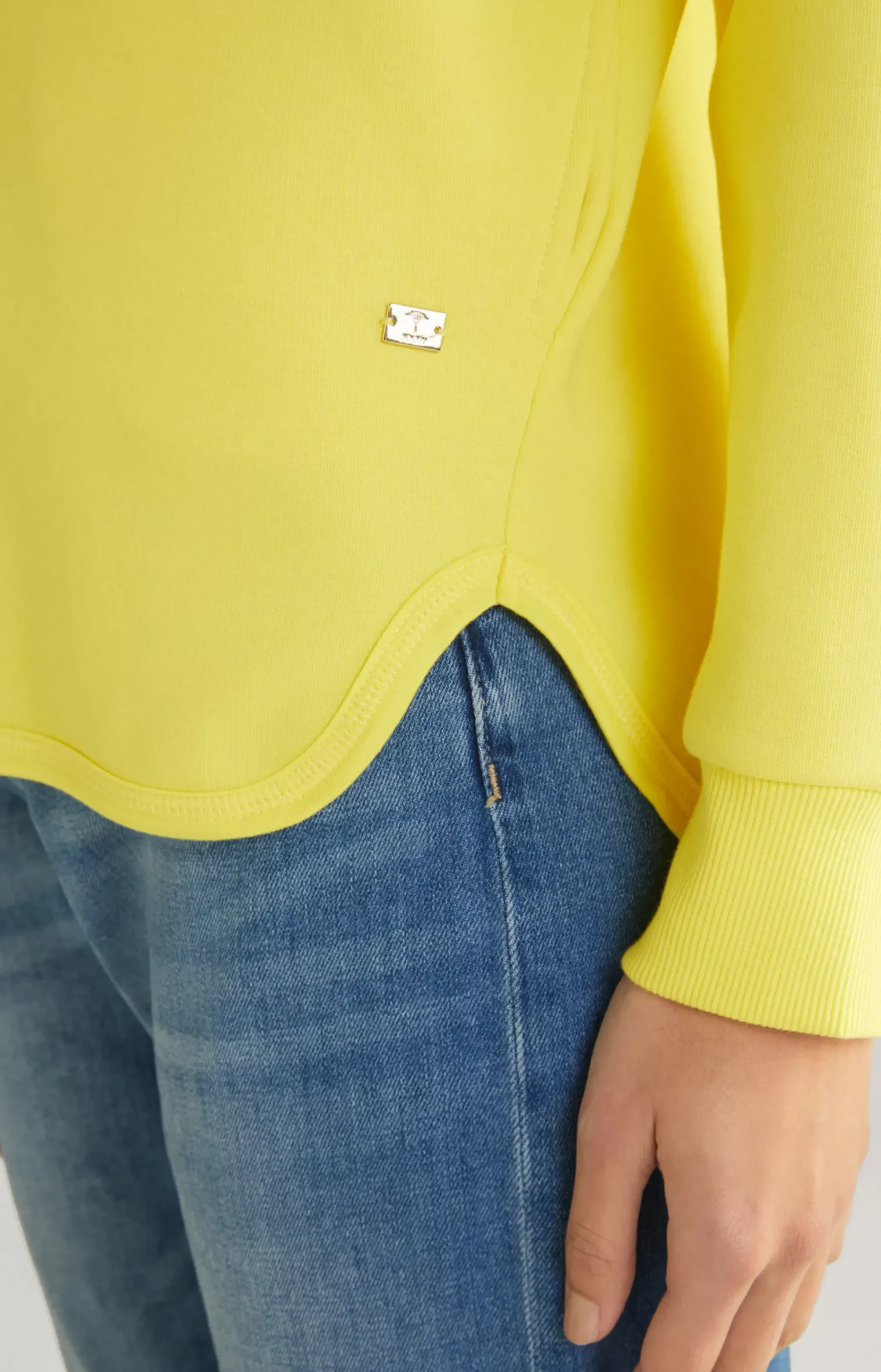 Hoodie in Yellow