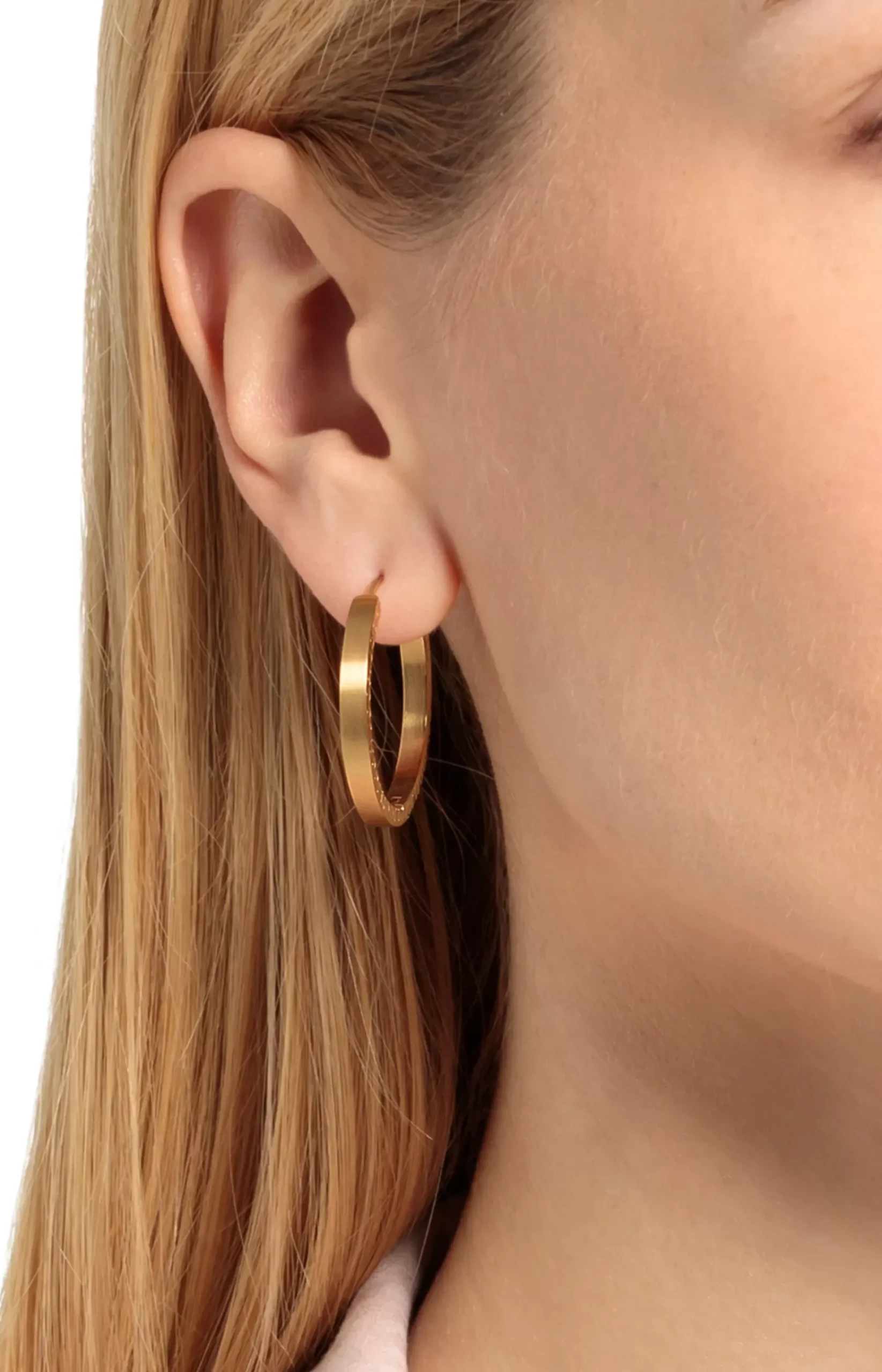 Hoop Earrings in Gold