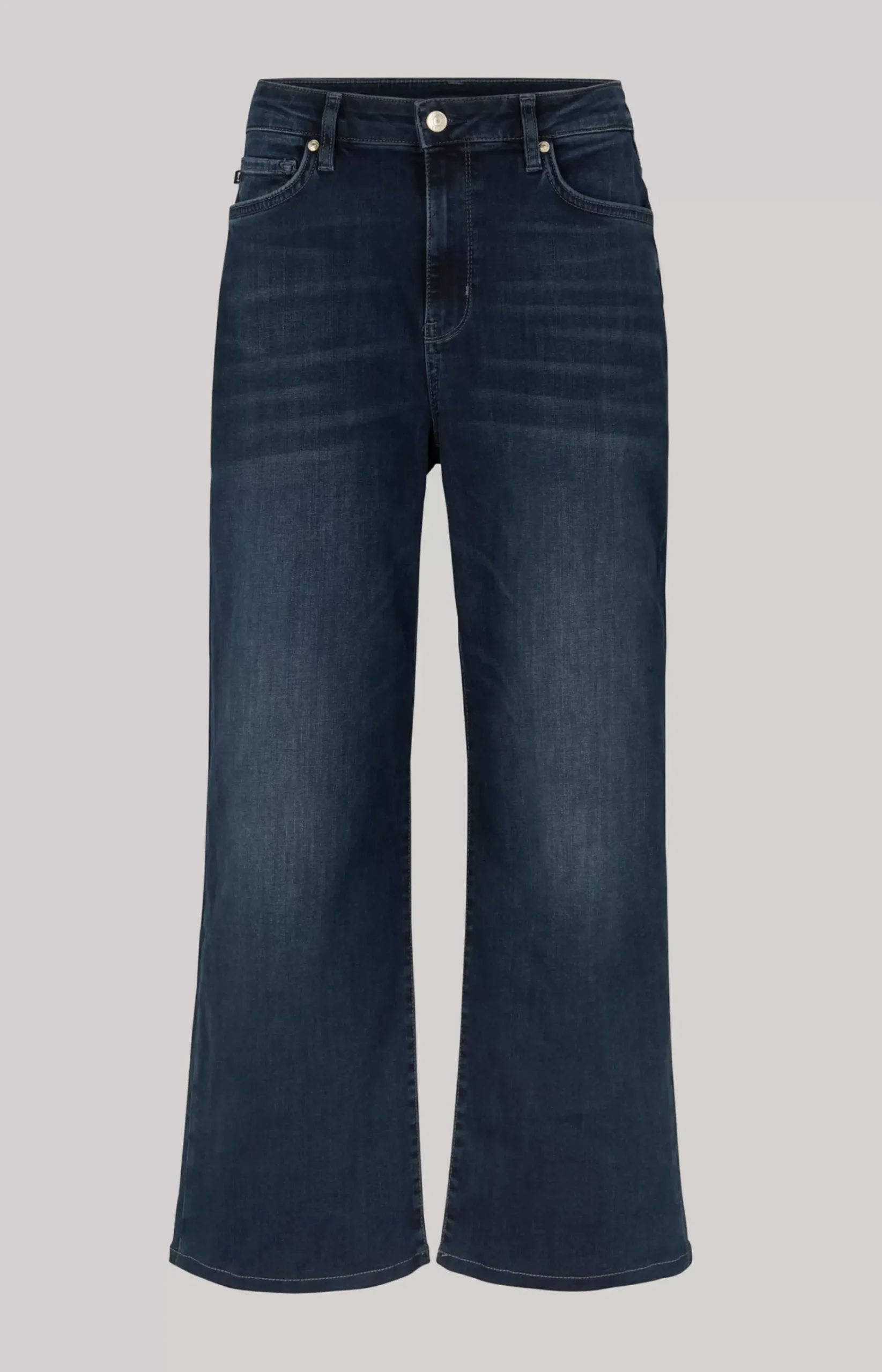 Jeans in a Dark Denim Blue