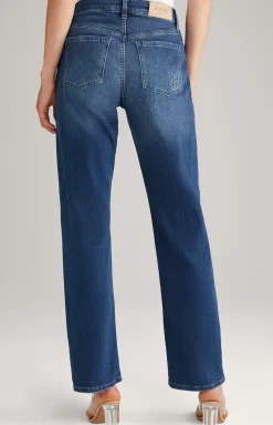 Jeans in a Dark Denim Blue Washed Look