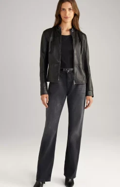 Jeans in a Dark Grey Washed Look