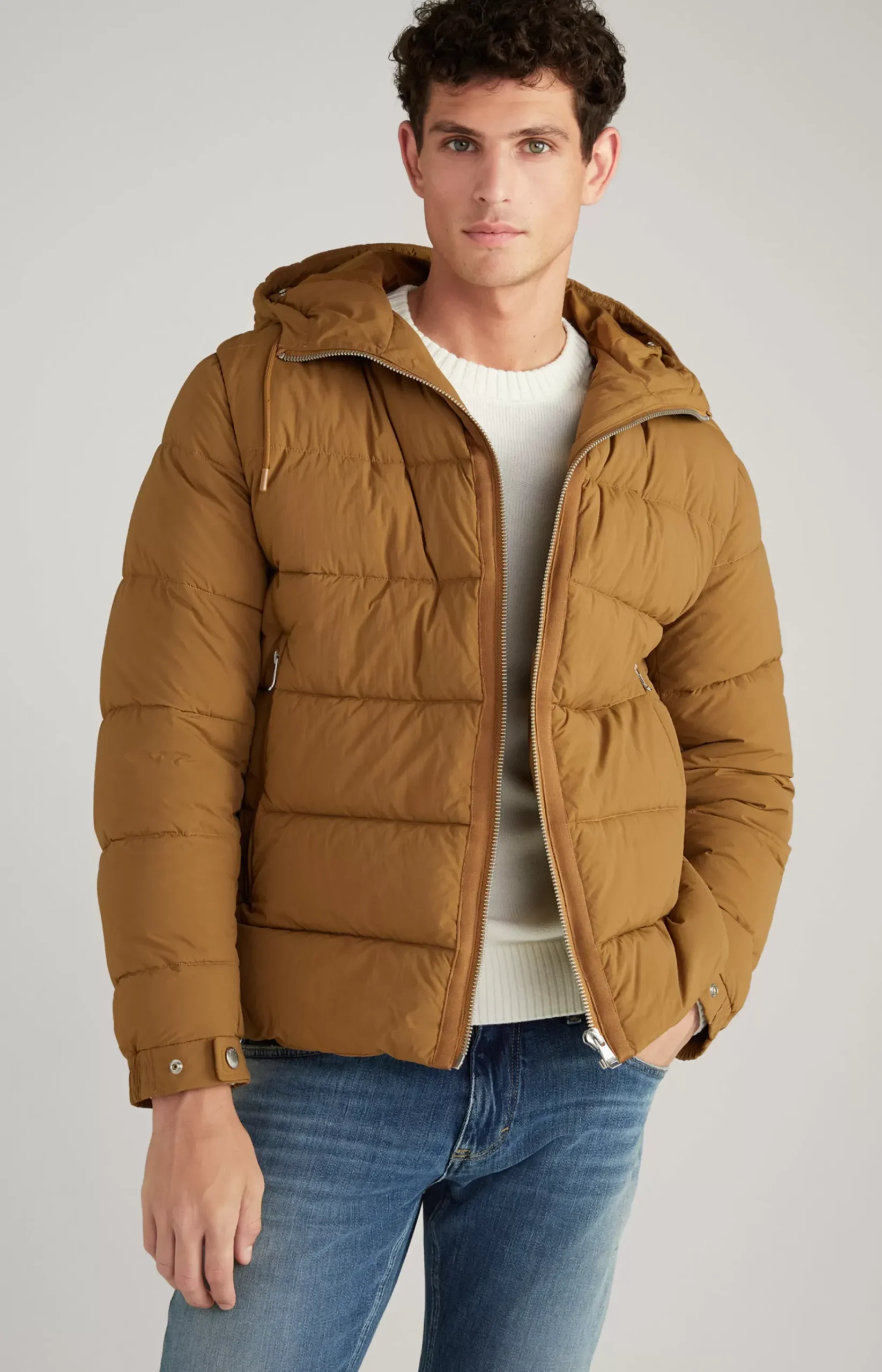 Jhonis Quilted Jacket in Brown