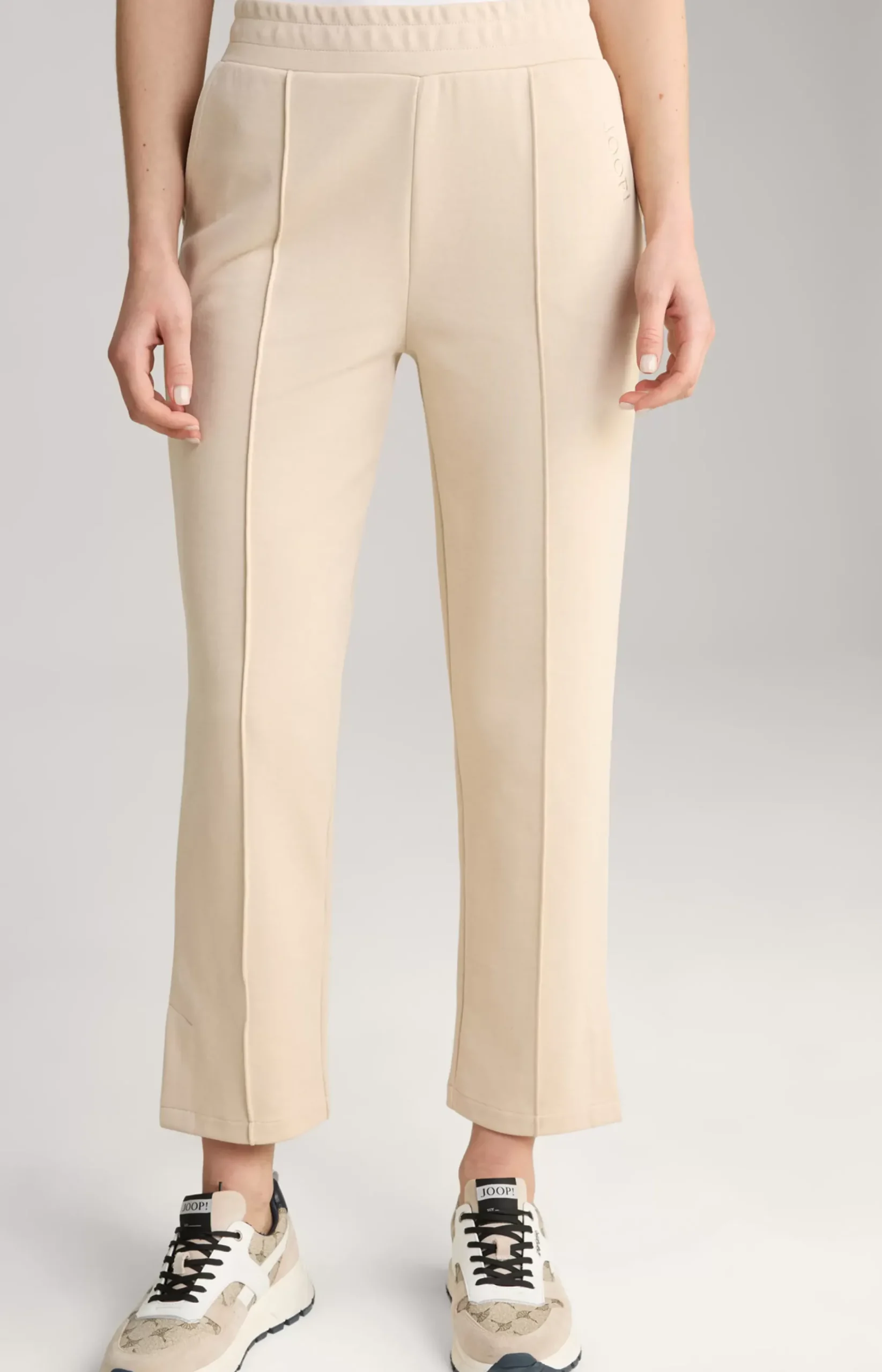 Jogging Pants in Beige