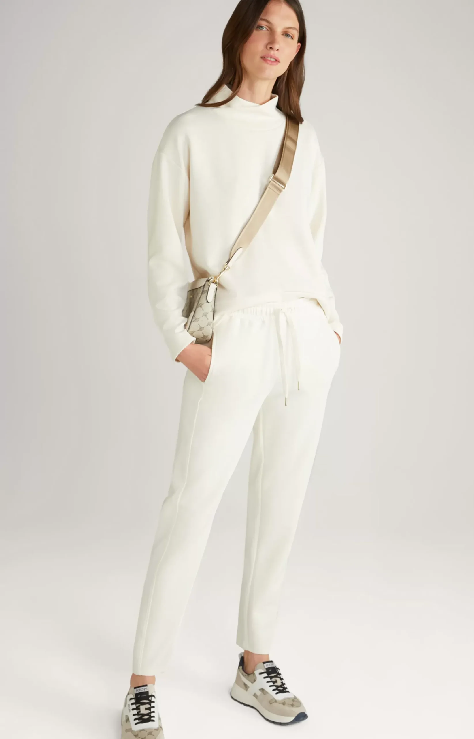 Jogging Pants in Cream