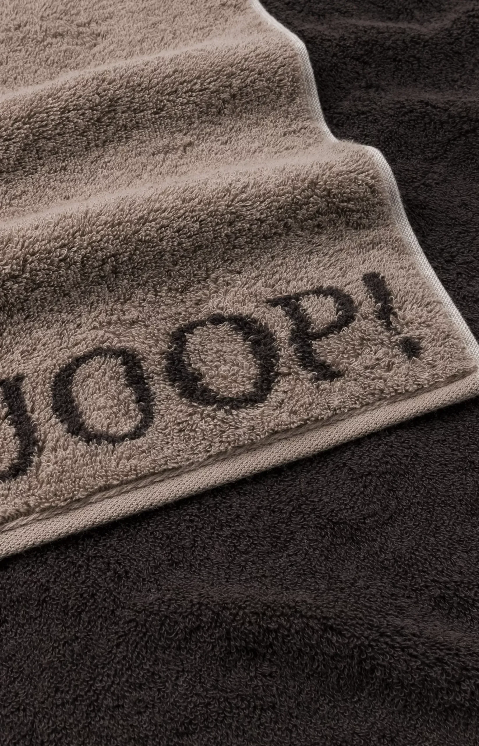 JOOP! CLASSIC DOUBLEFACE Terrycloth Range in Mocha