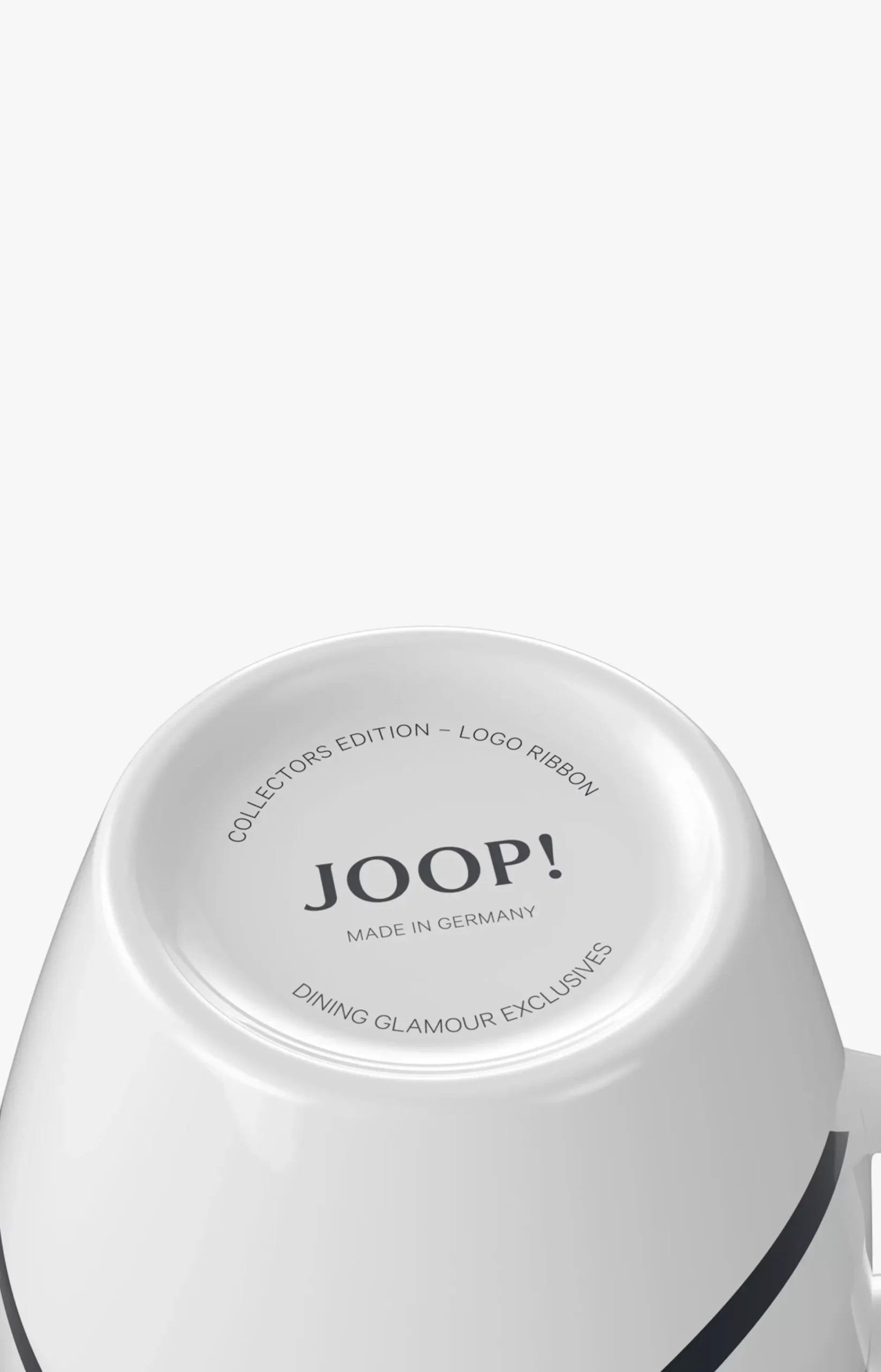 JOOP! COLLECTOR'S MUG FASHION EDITION AUTUMN/WINTER 2021/22 in White/Dark Blue