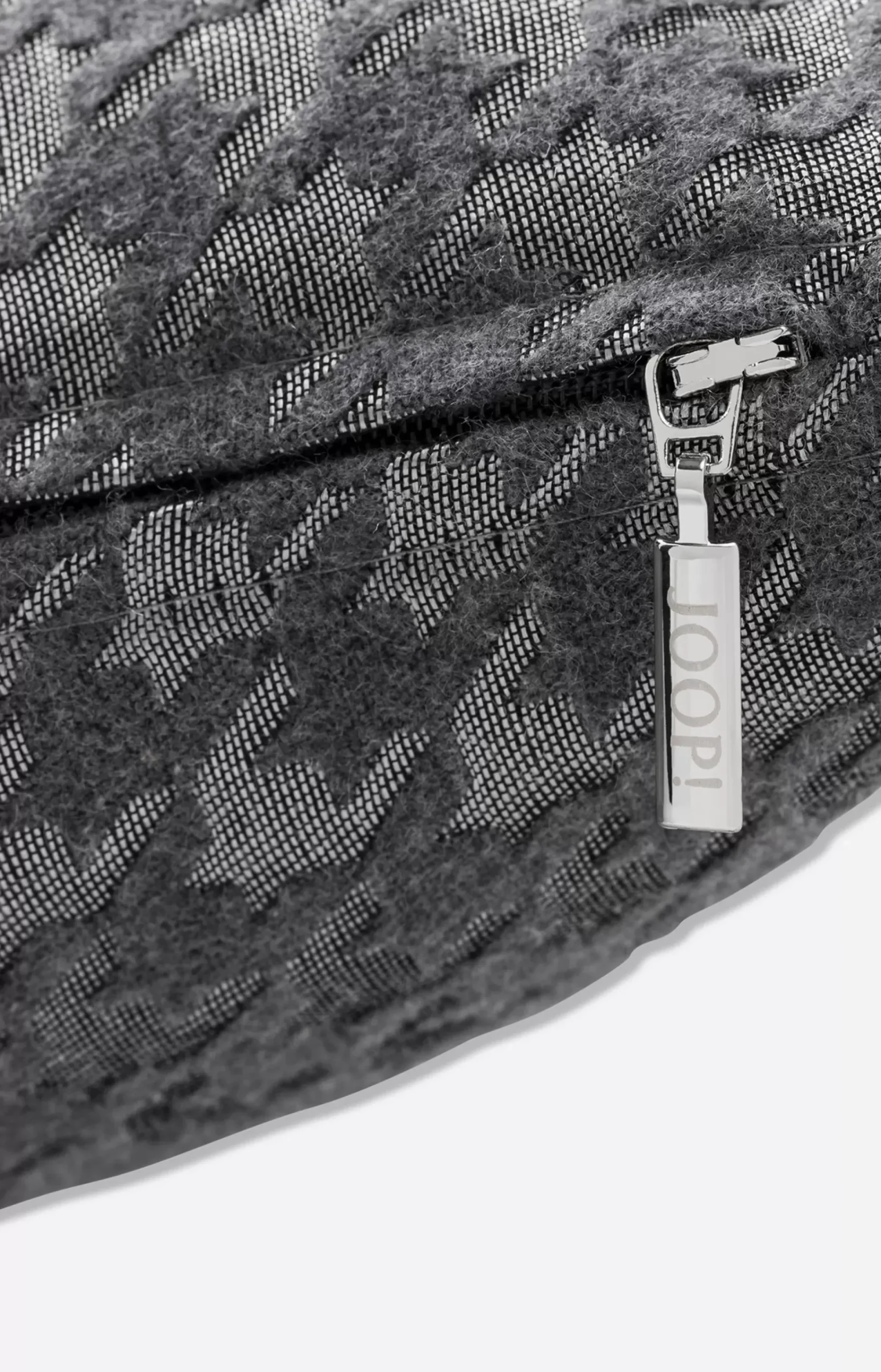 JOOP! MODISH Decorative Cushion Cover in Anthracite