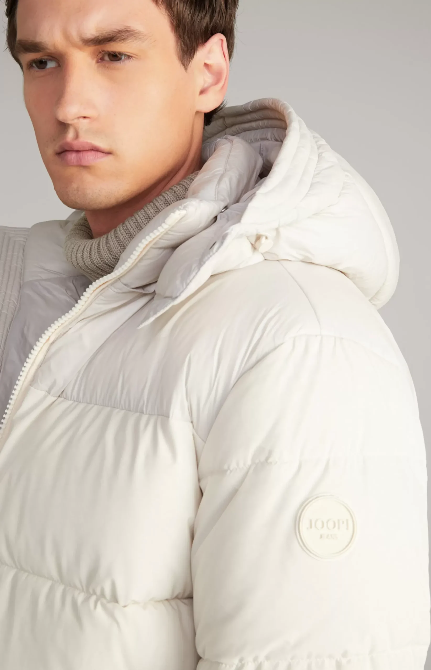 Joshas Quilted Jacket in Off-white