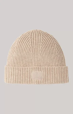 Knitted Beanie in Beige