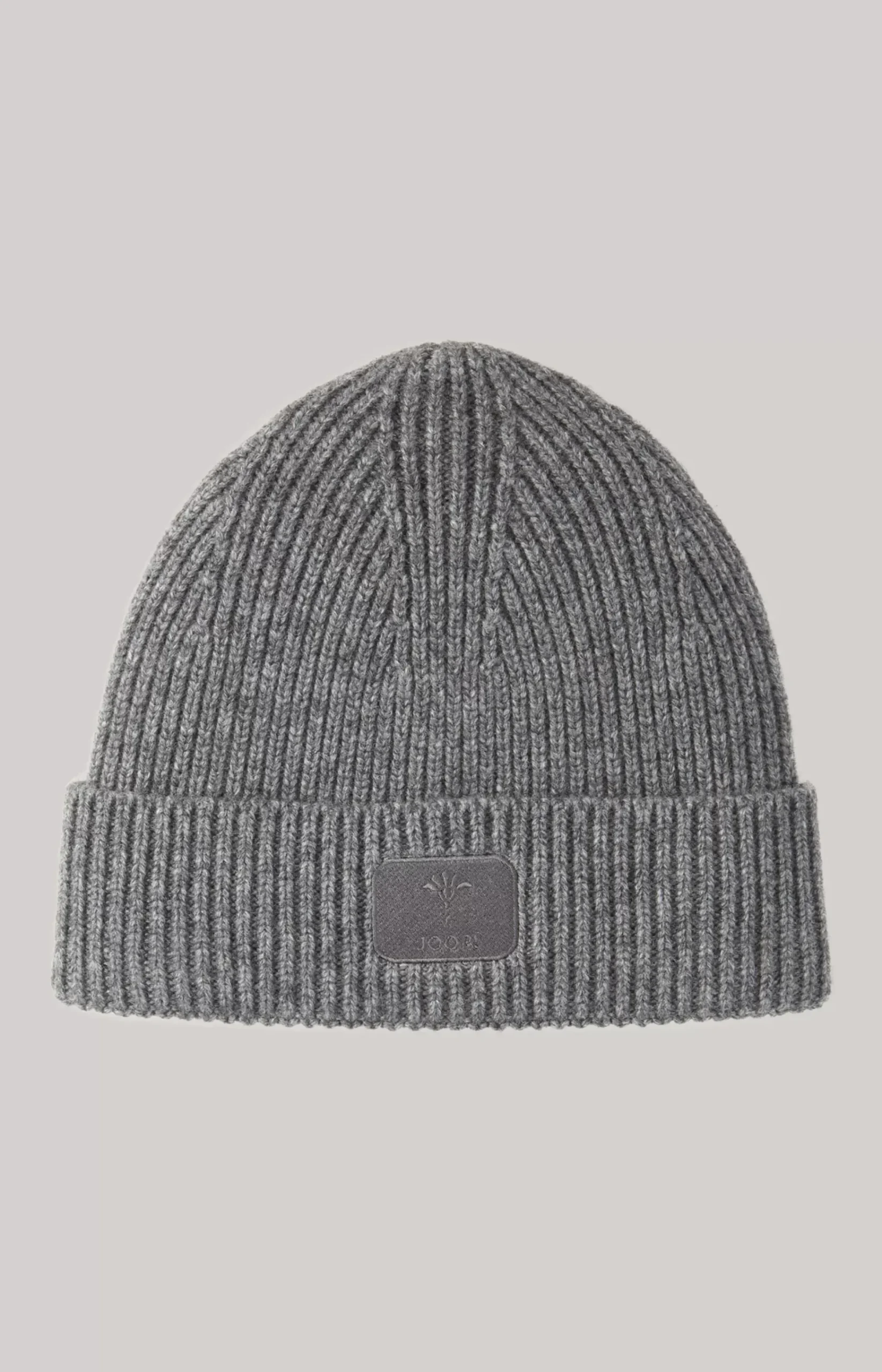 Knitted Beanie in Grey
