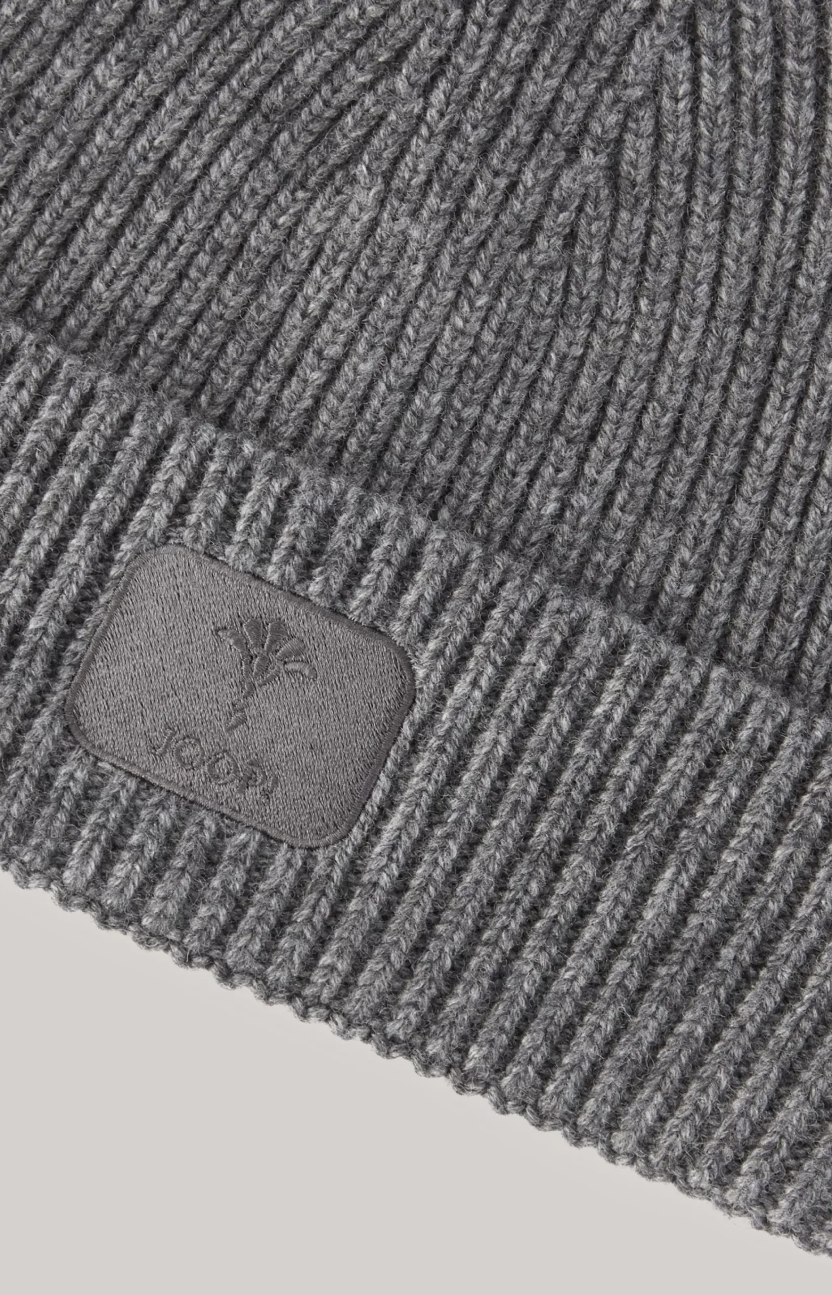 Knitted Beanie in Grey