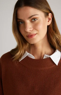 Knitted jumper in Copper Brown