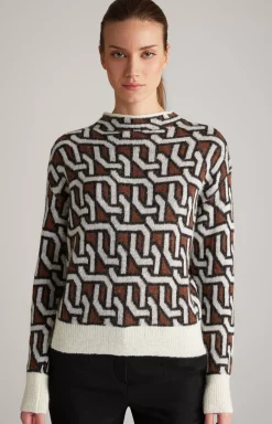Knitted Pullover in a Cream/Brown/Black Pattern