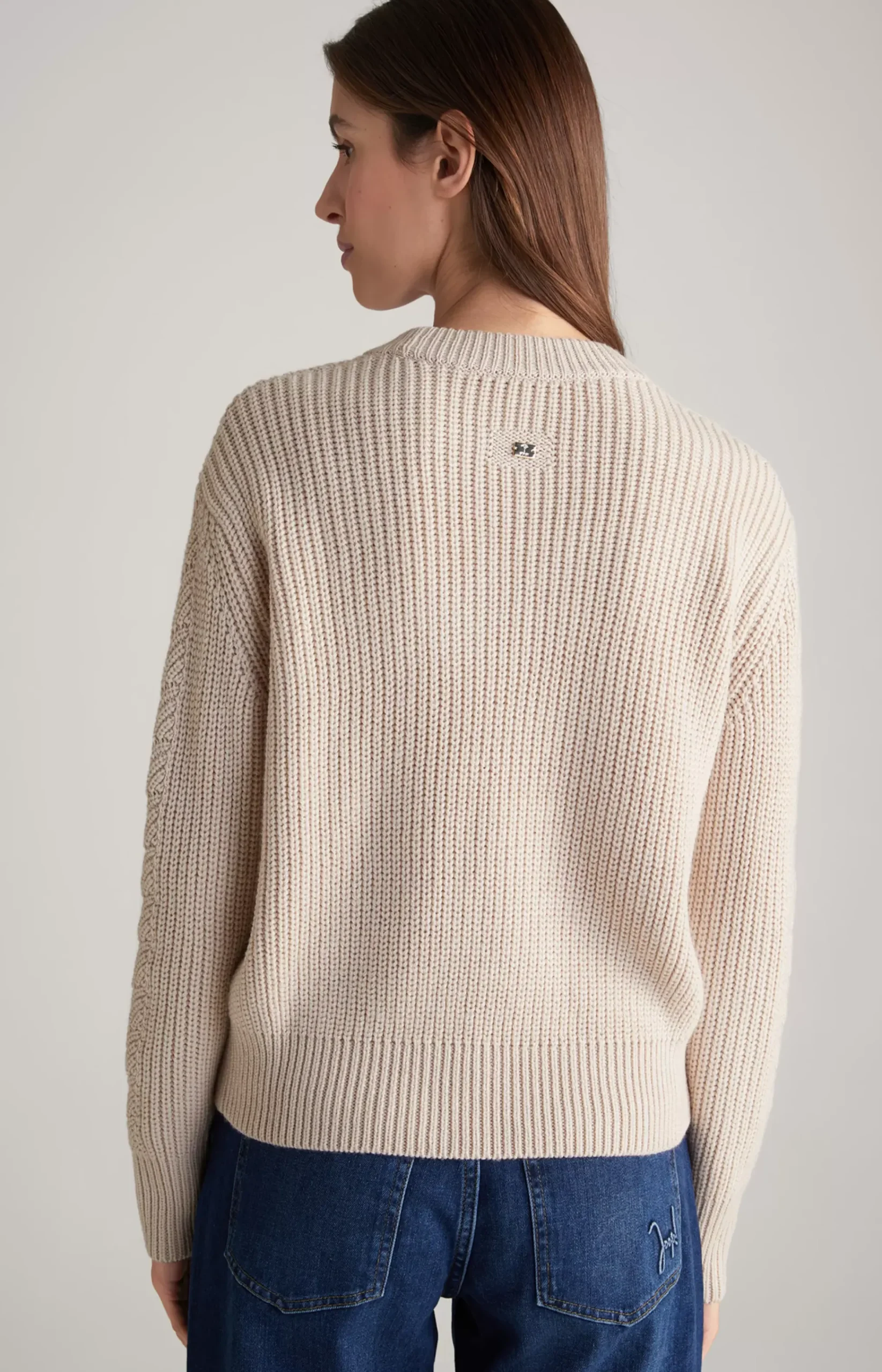 Knitted Pullover in Champagne