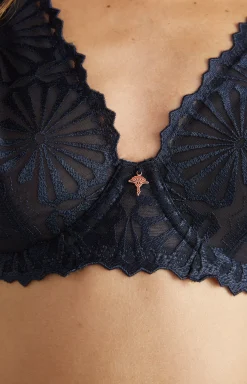 Lace bra in Midnight Blue