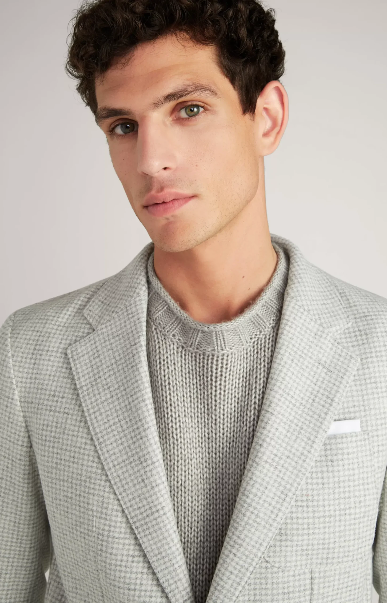 Laig Jacket in Light Grey/Off-white