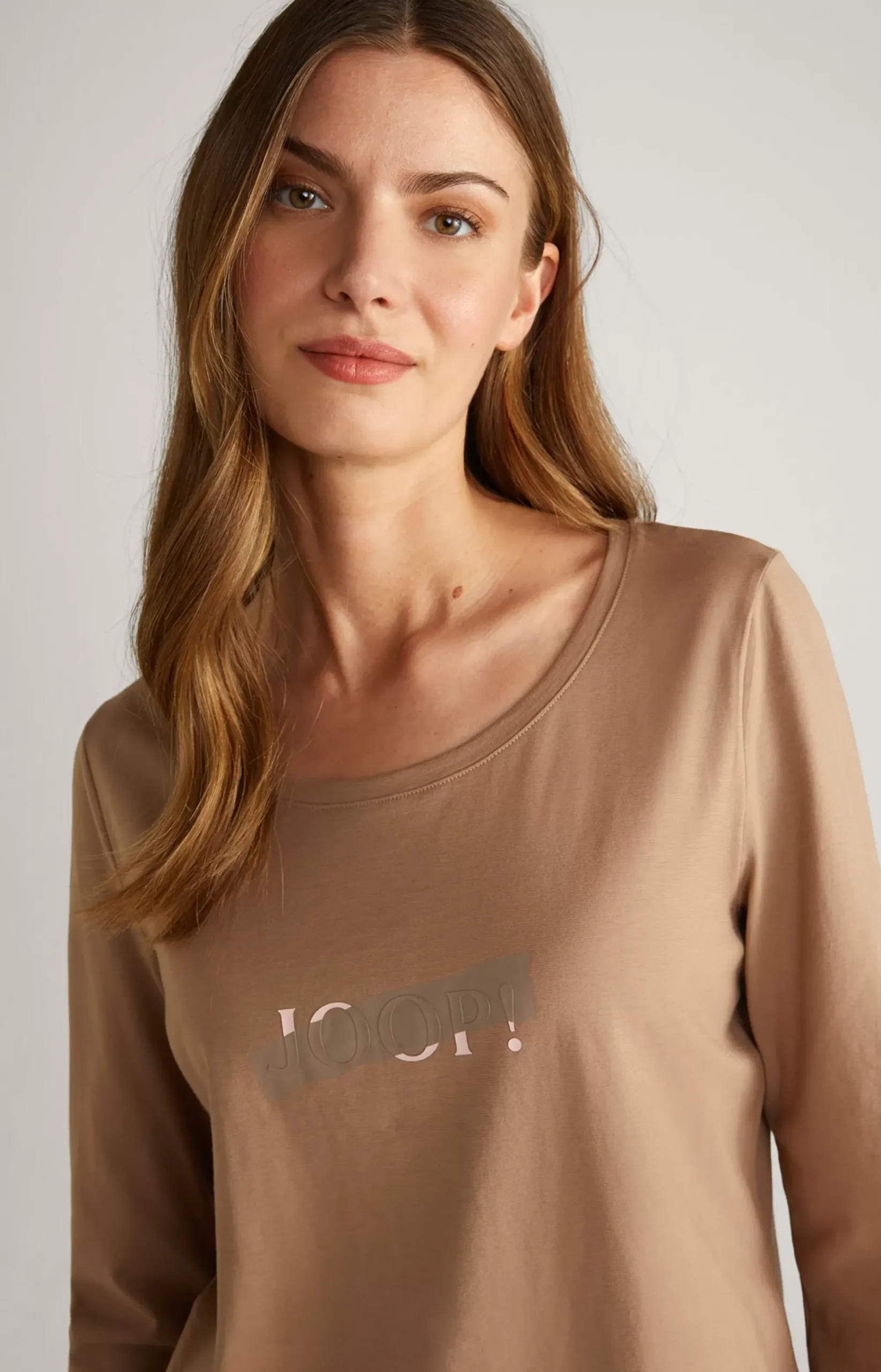 Long-Sleeve Loungewear Top in Camel