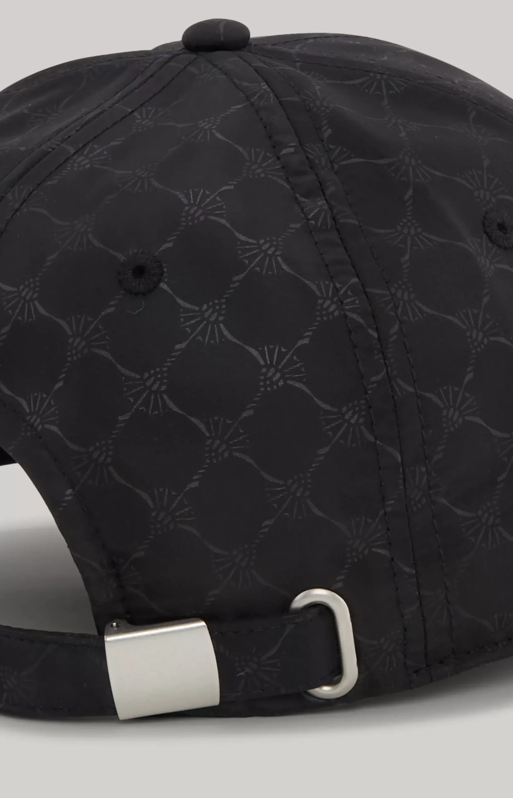 Mario cornflower cap in black