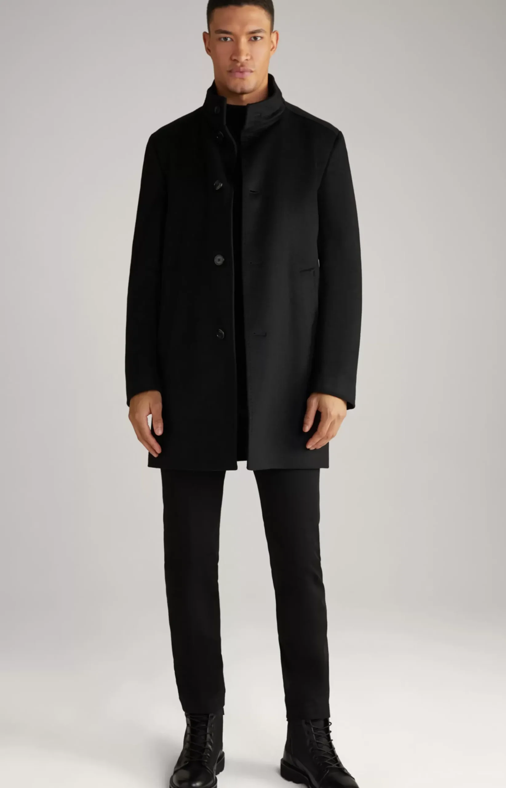 Maron Coat in Black